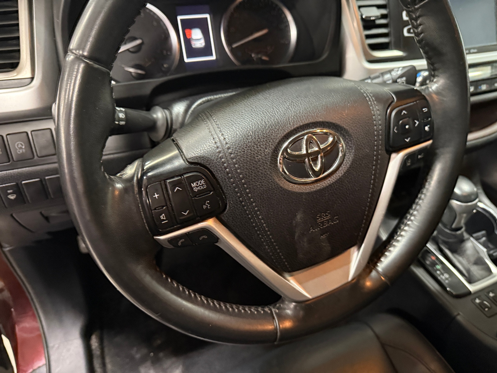 Thumbnail: 2019 Toyota Highlander - 4