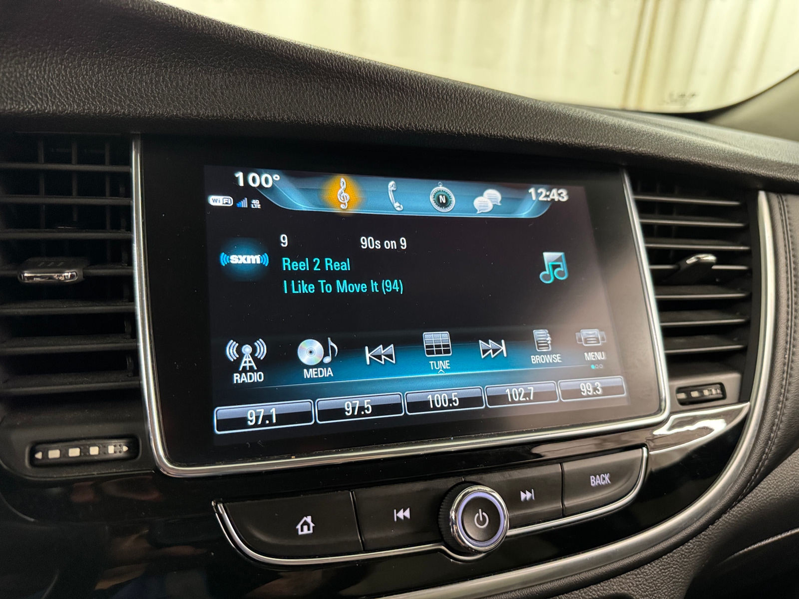 Thumbnail: 2019 Buick Encore - 3