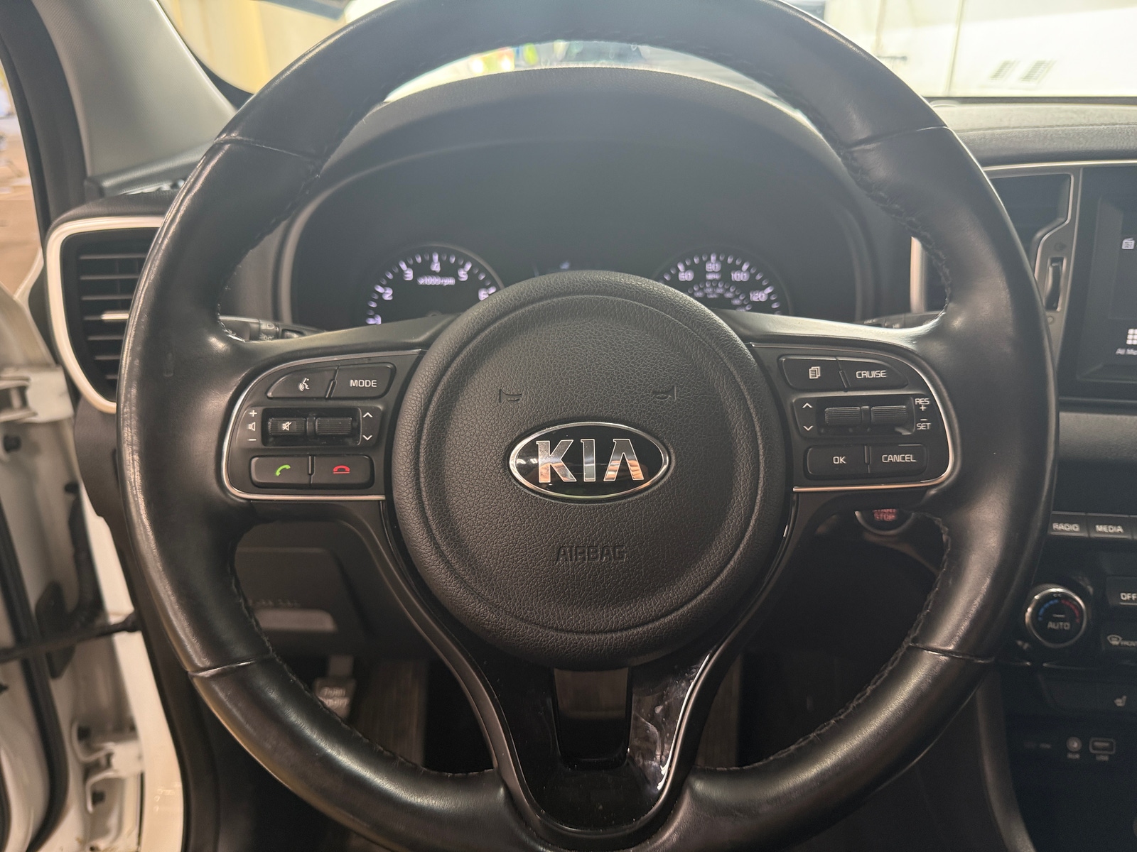 Thumbnail: 2019 Kia Sportage - 4