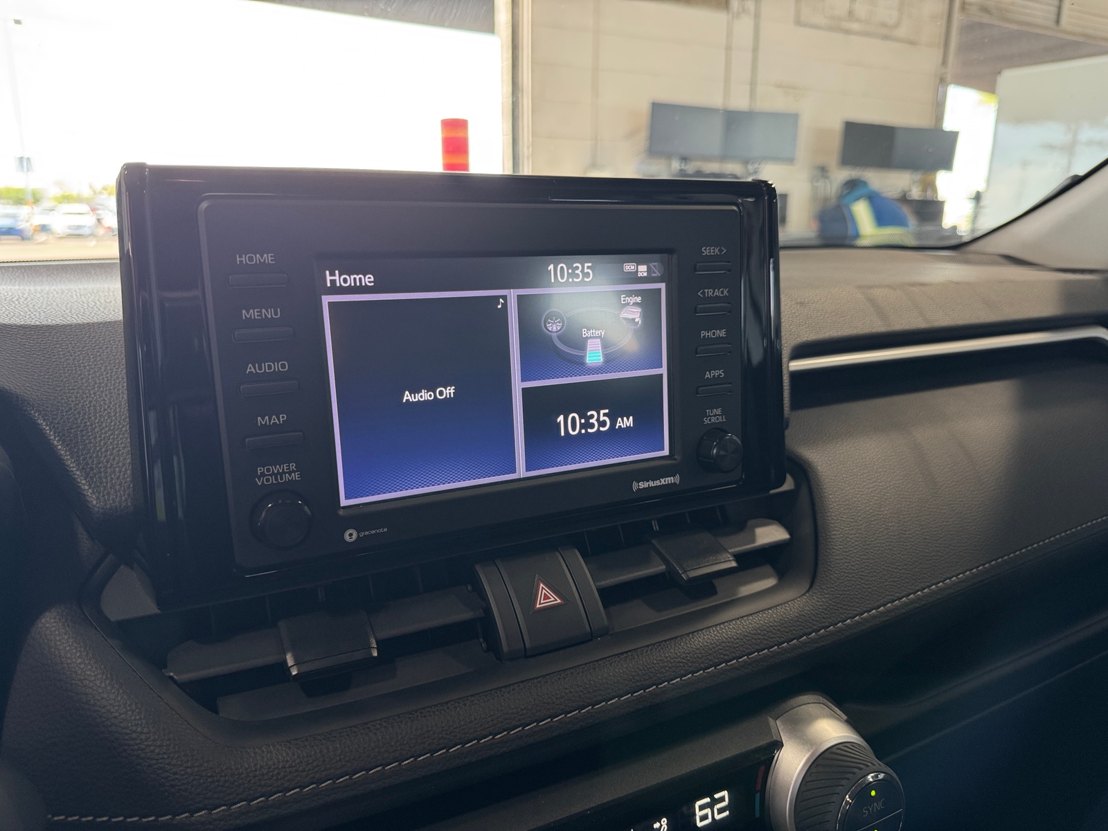 Thumbnail: 2021 Toyota RAV4 - 4