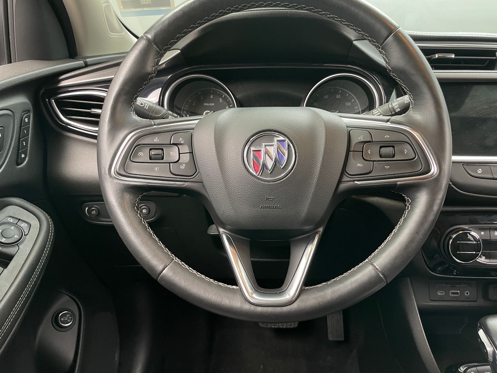 Thumbnail: 2020 Buick Encore GX - 4