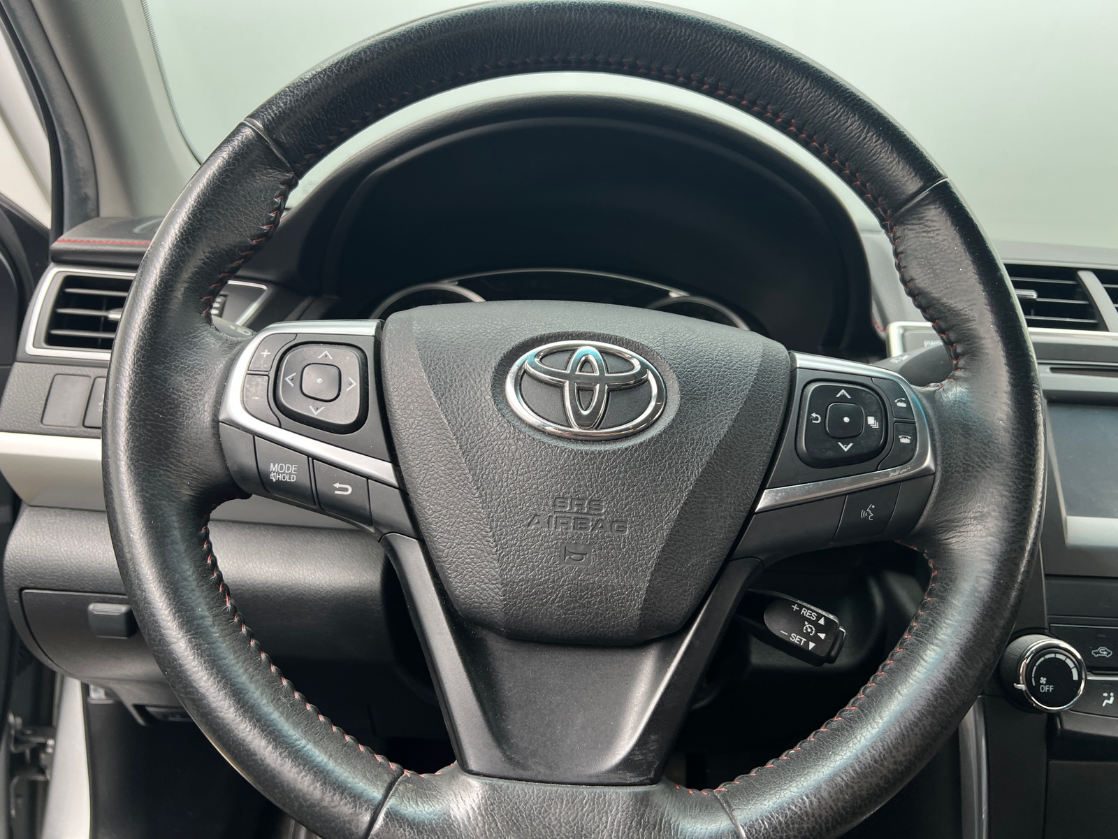Thumbnail: 2015 Toyota Camry - 5