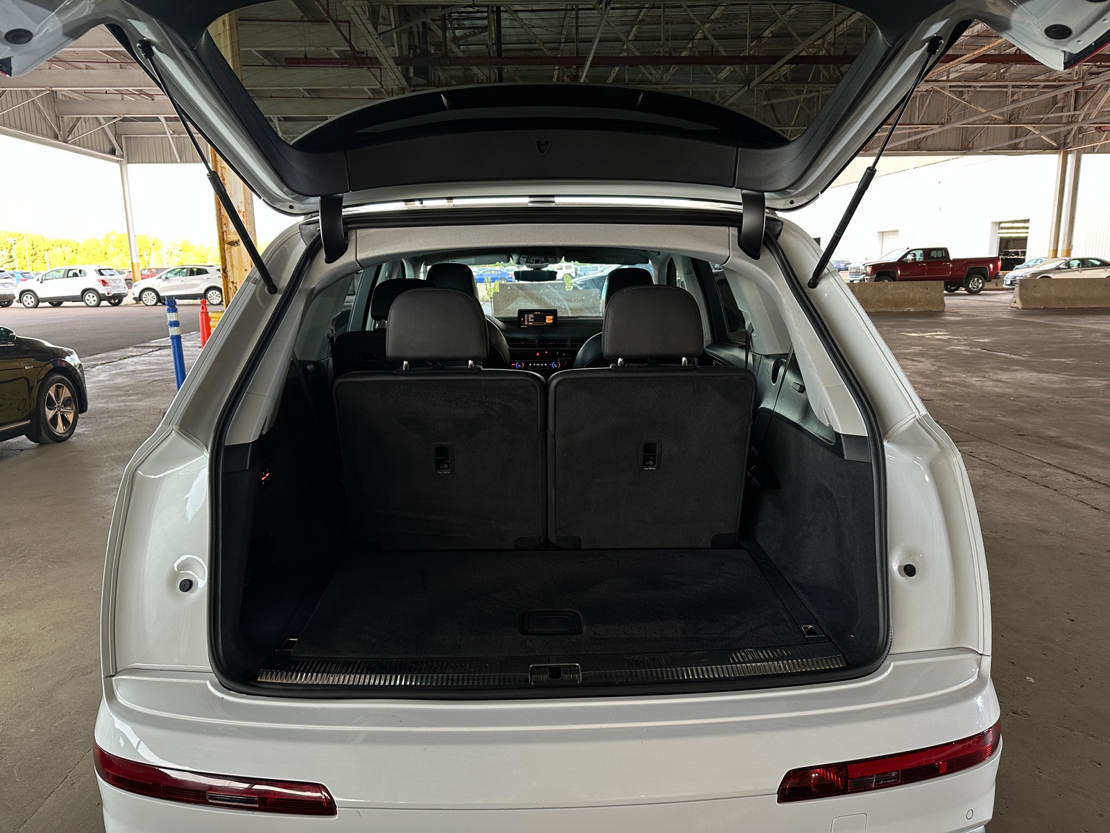 Thumbnail: 2018 Audi Q7 - 6