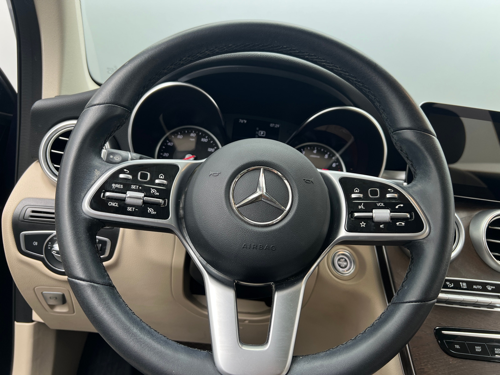 Thumbnail: 2021 Mercedes-Benz GLC - 4