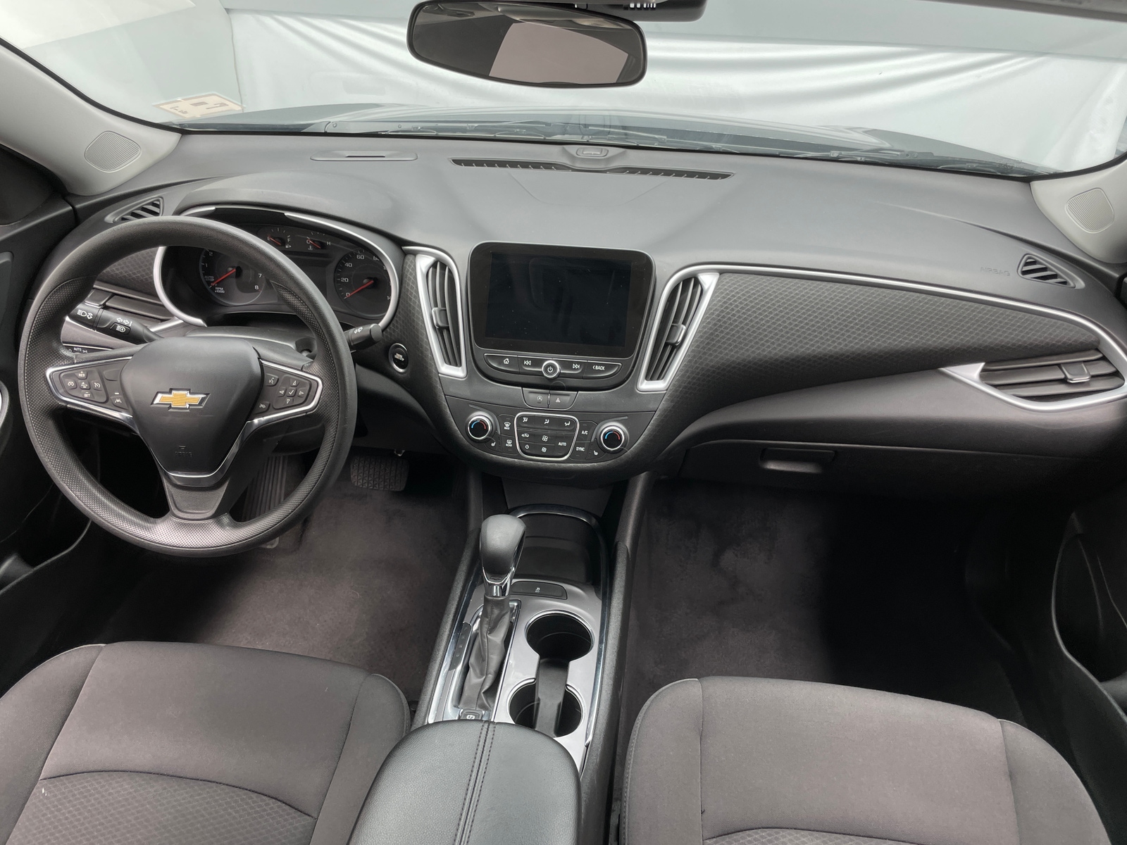 Thumbnail: 2023 Chevrolet Malibu - 3