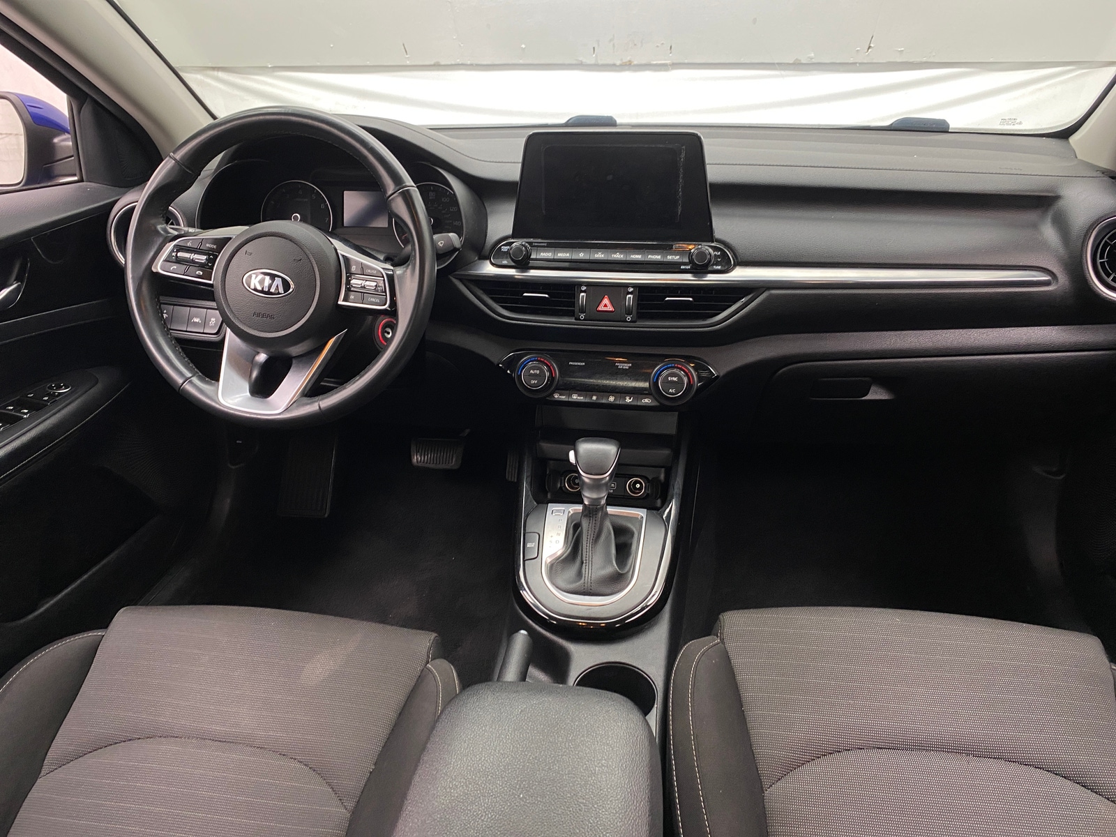 Thumbnail: 2019 Kia Forte - 3