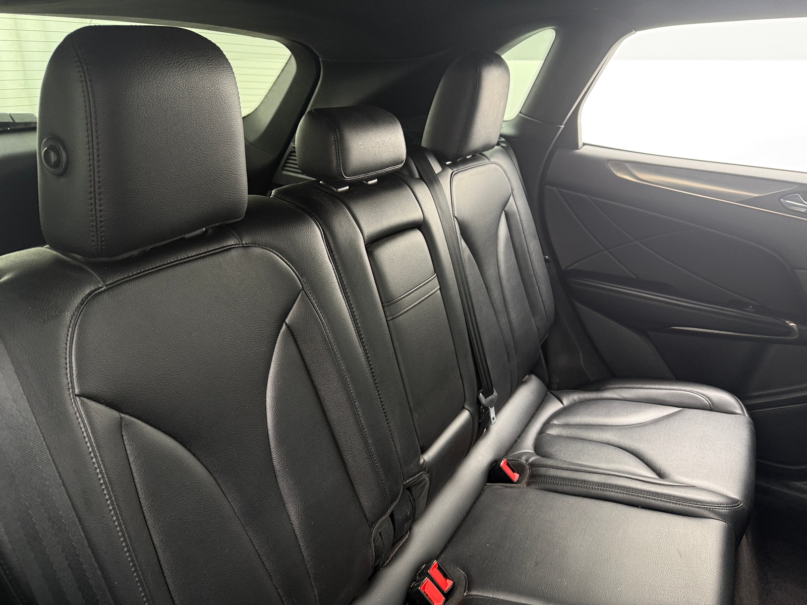 Thumbnail: 2017 Lincoln MKC - 5