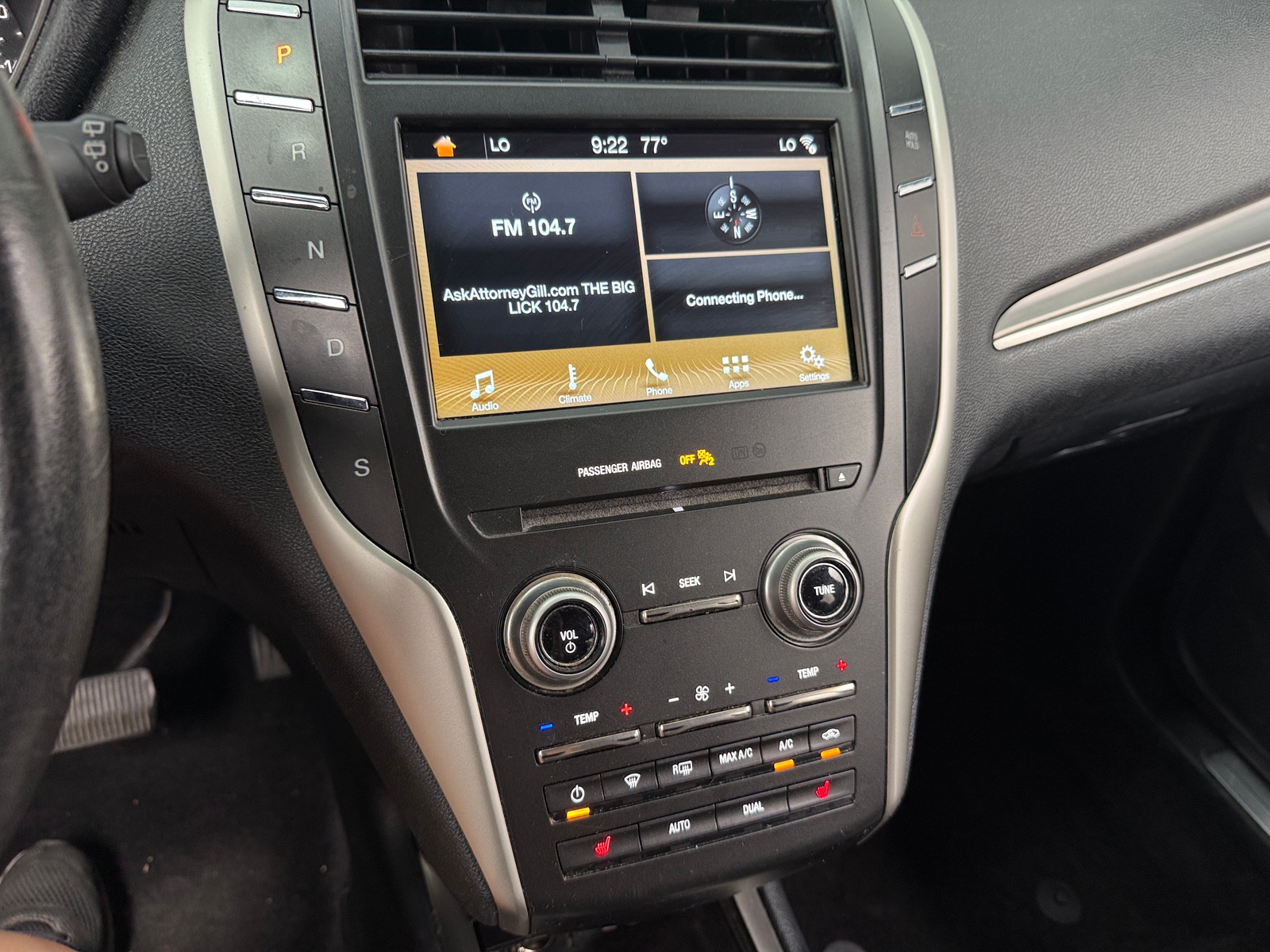 Thumbnail: 2017 Lincoln MKC - 3