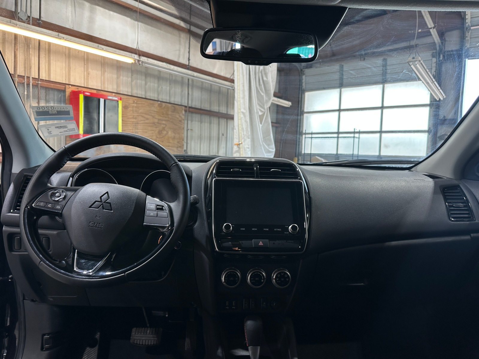 Thumbnail: 2024 Mitsubishi Outlander Sport - 3