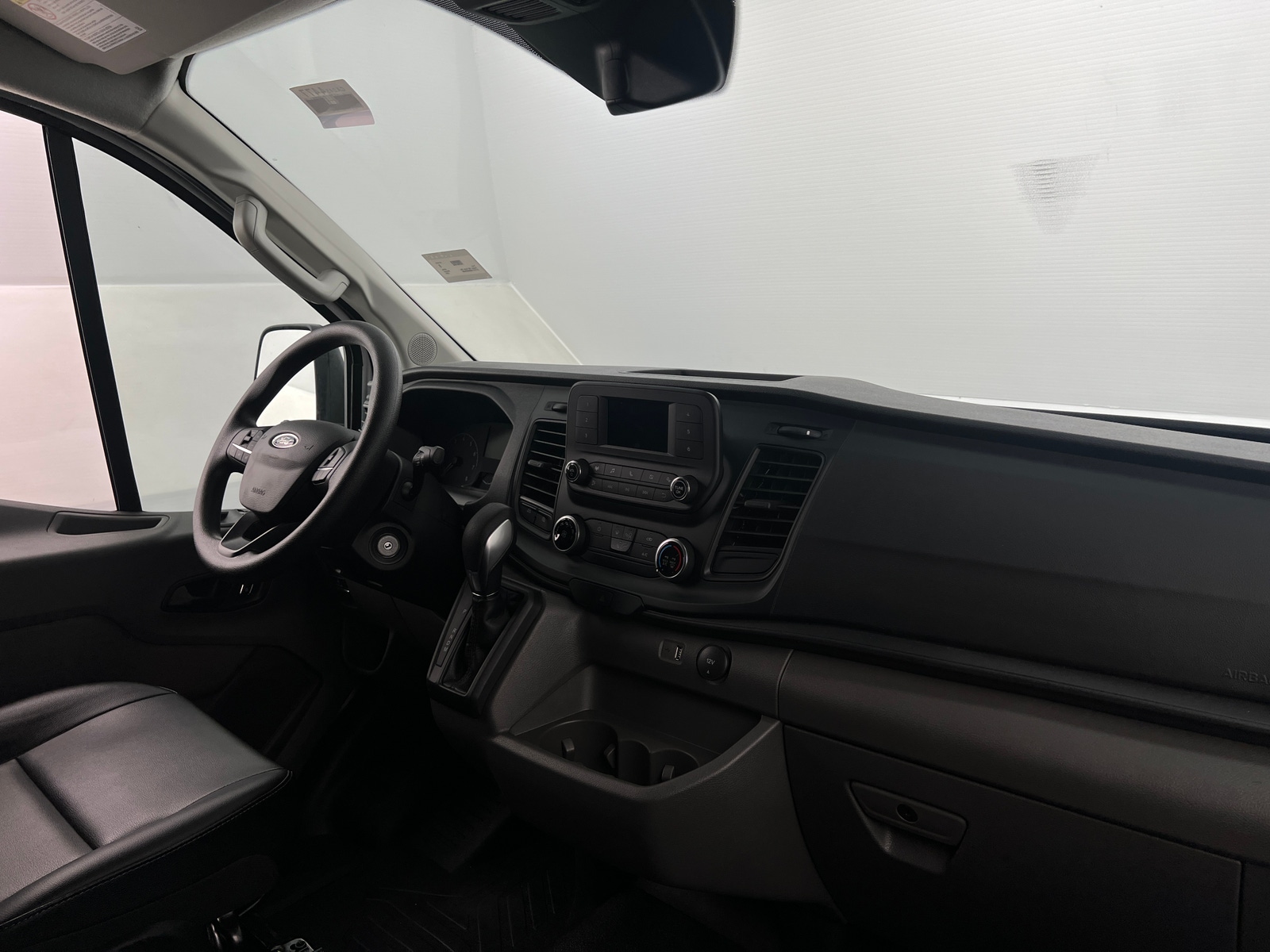 Thumbnail: 2024 Ford Transit Series - 2