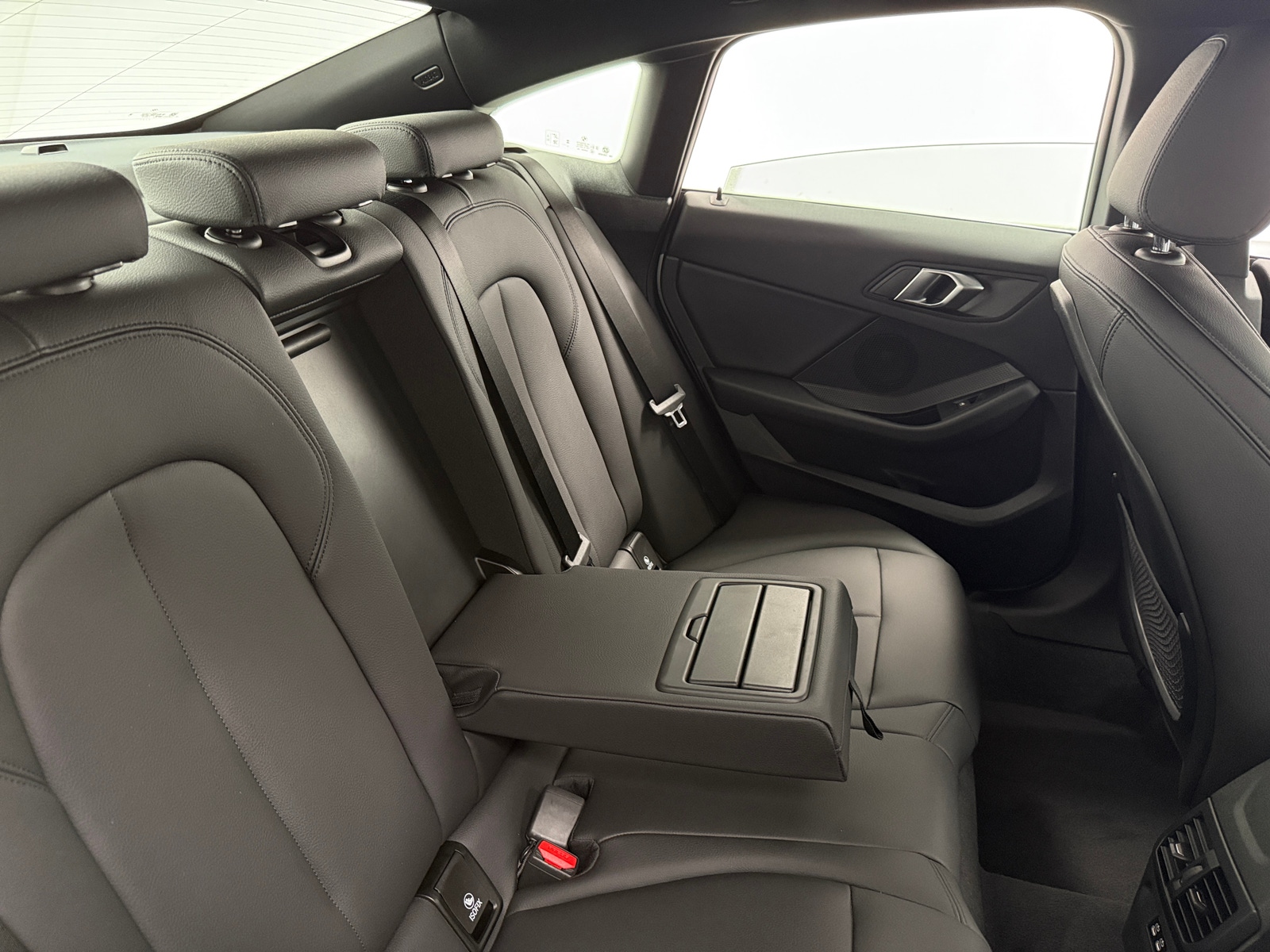 Thumbnail: 2024 BMW 2 Series - 5