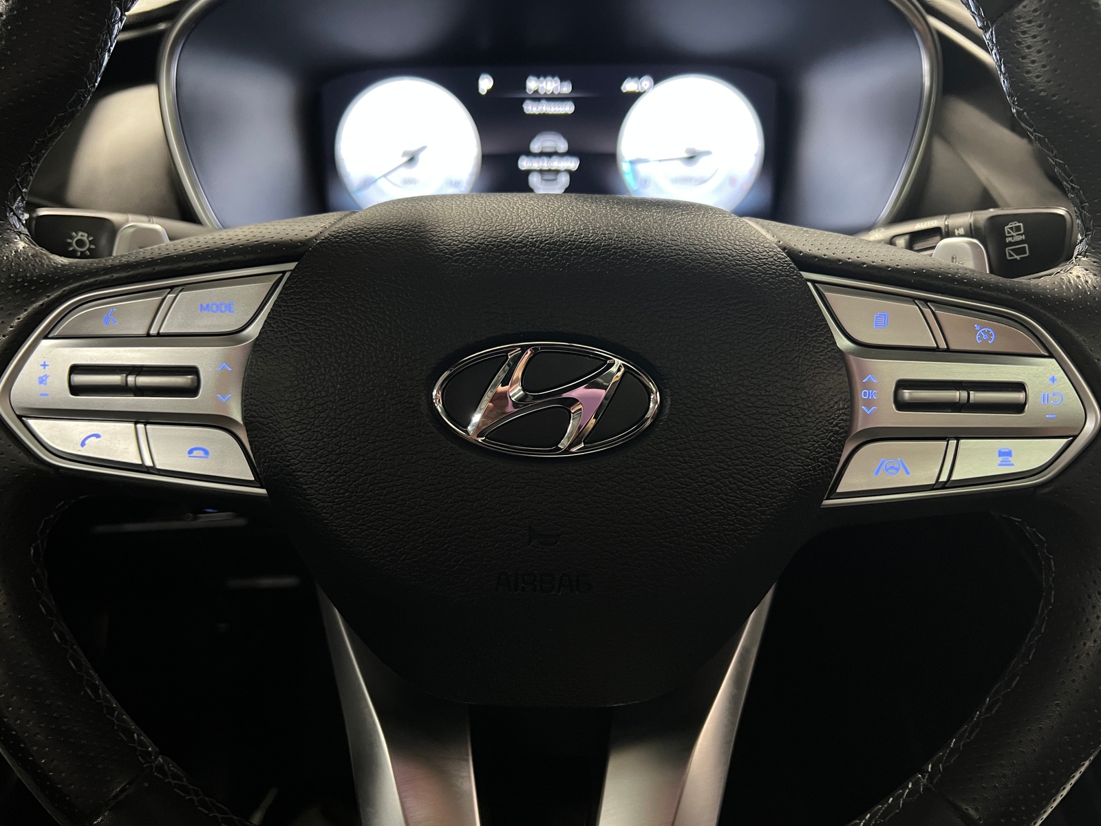 Thumbnail: 2022 Hyundai Santa Fe - 4