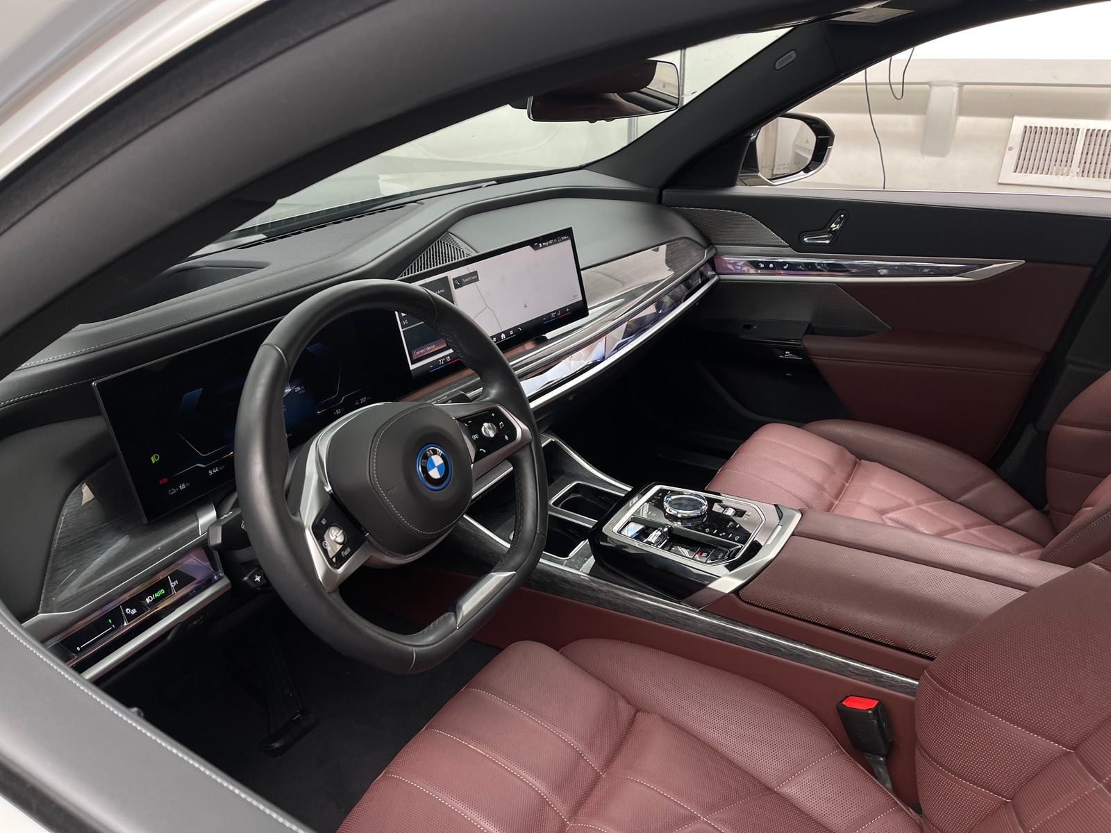 Thumbnail: 2024 BMW i7 - 2
