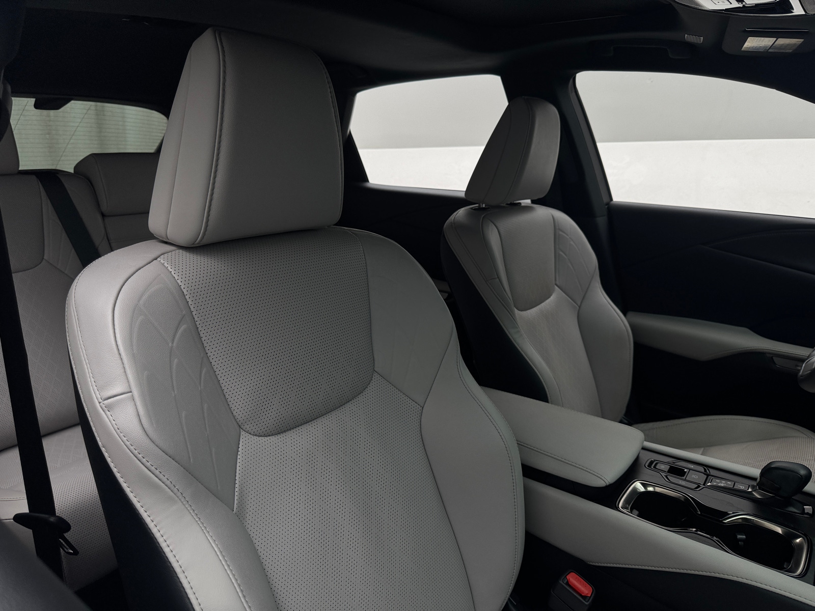Thumbnail: 2024 Lexus RX - 2