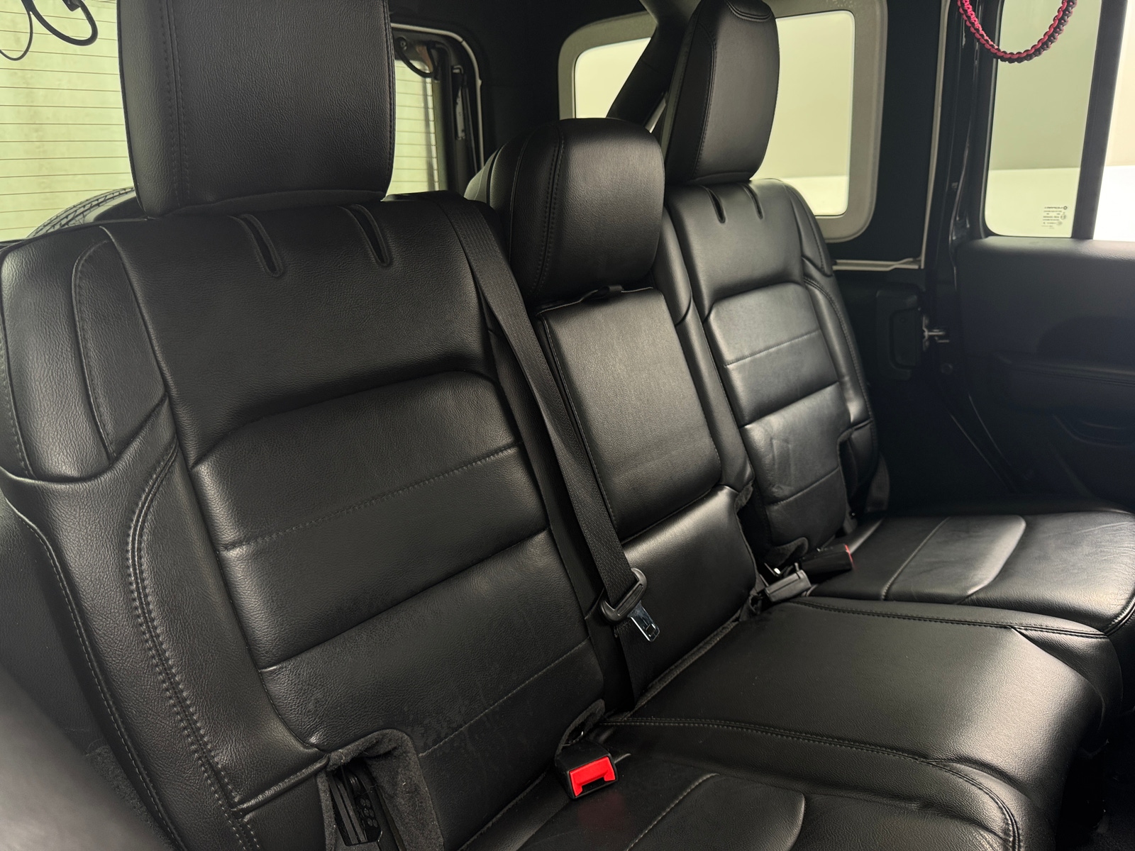 Thumbnail: 2020 Jeep Wrangler - 6
