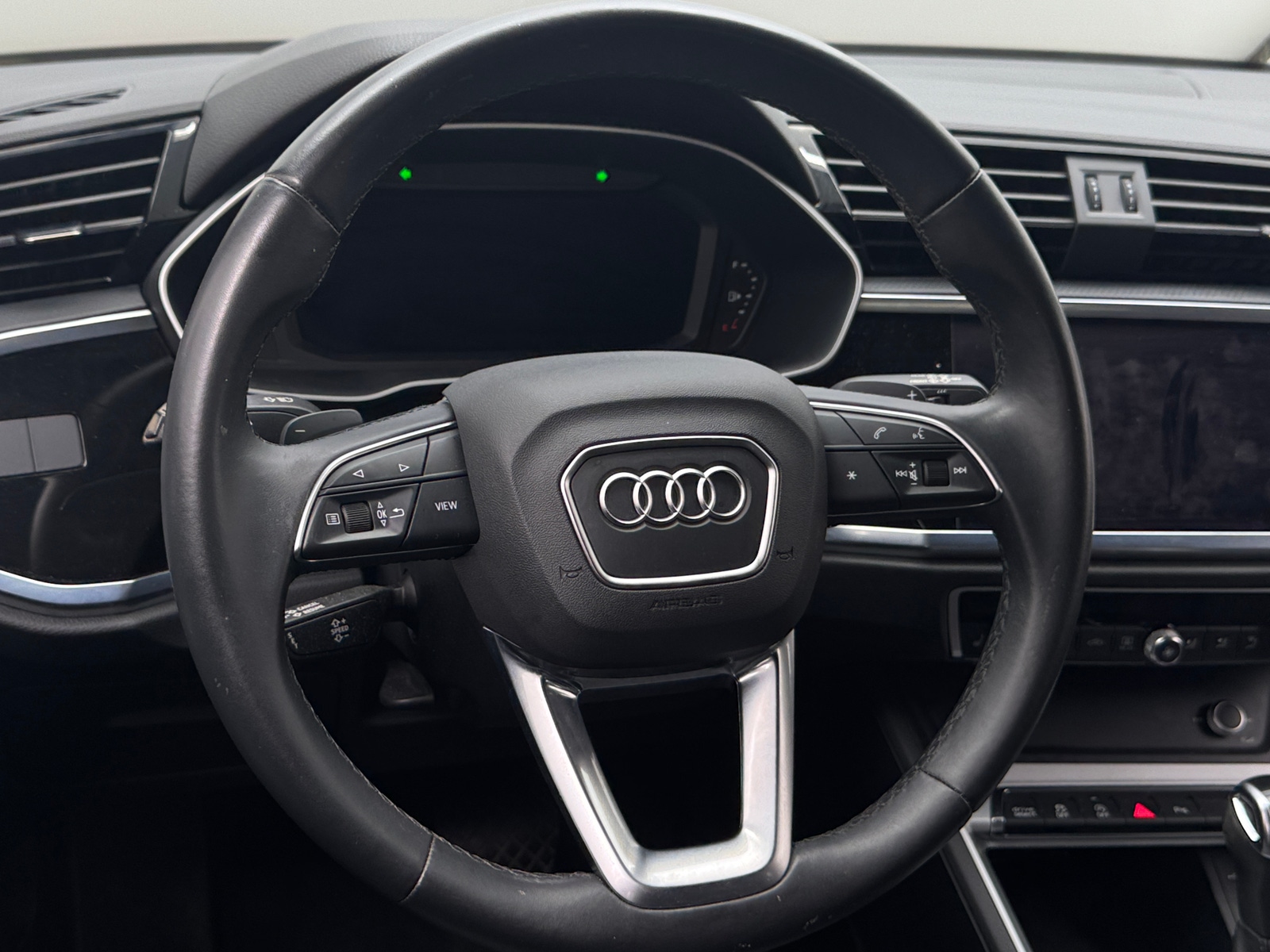 Thumbnail: 2021 Audi Q3 - 4