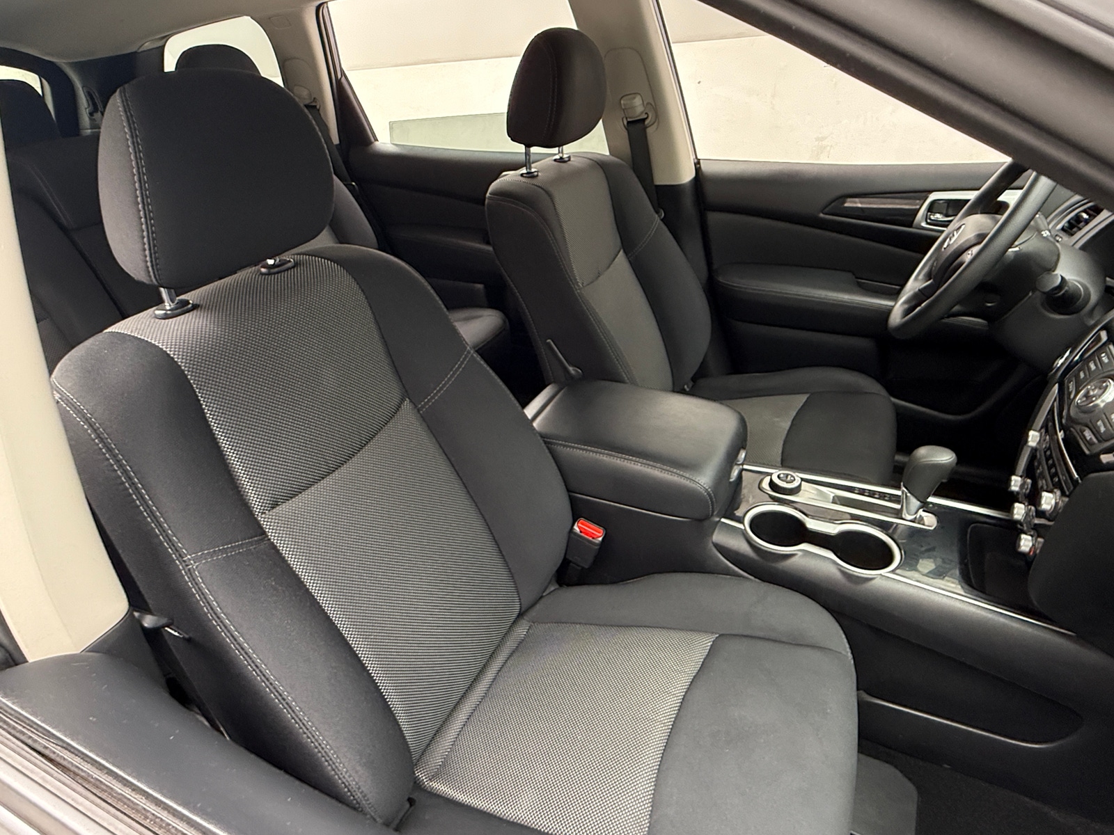 Thumbnail: 2019 Nissan Pathfinder - 2