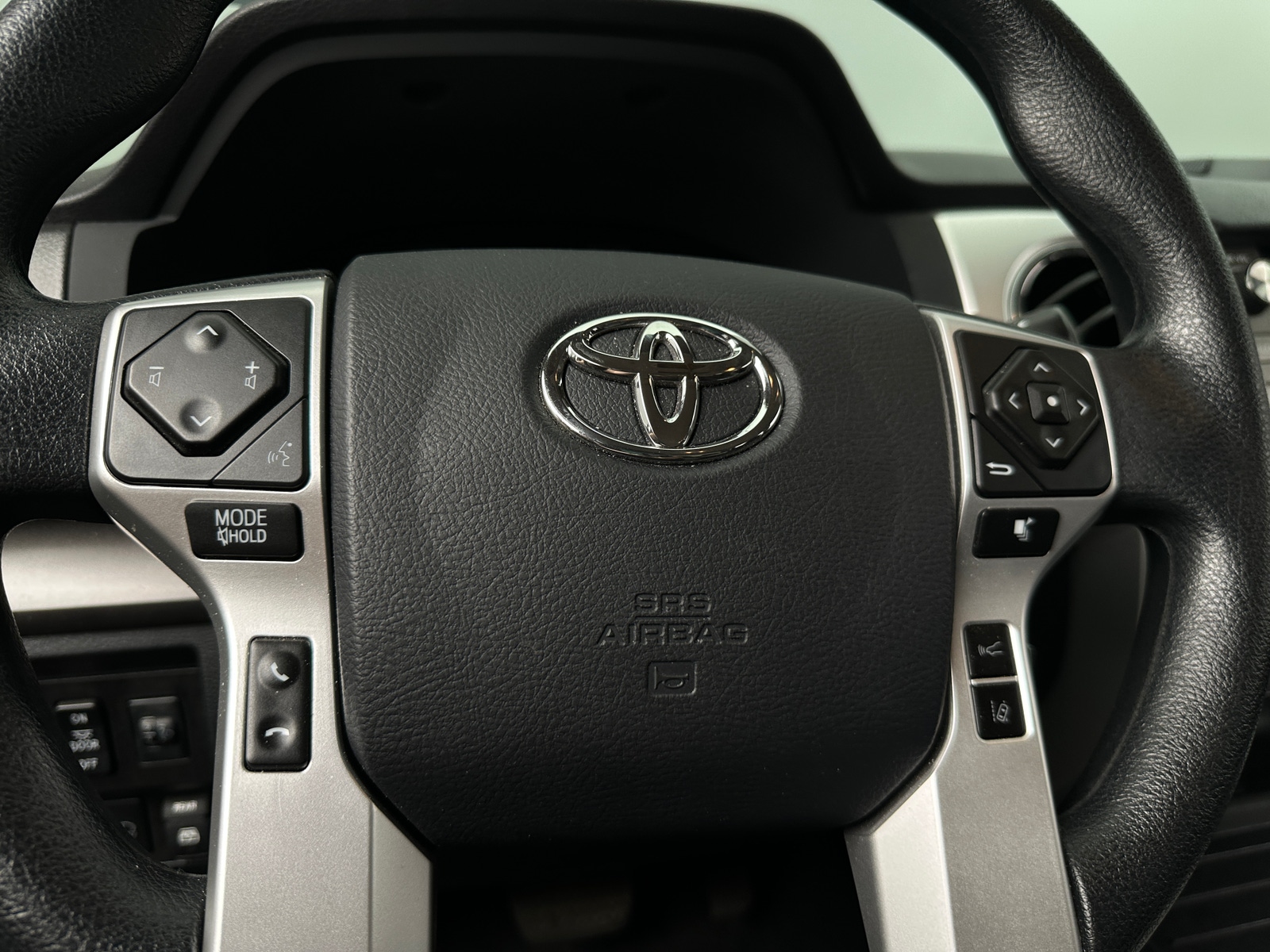 Thumbnail: 2019 Toyota Tundra - 5