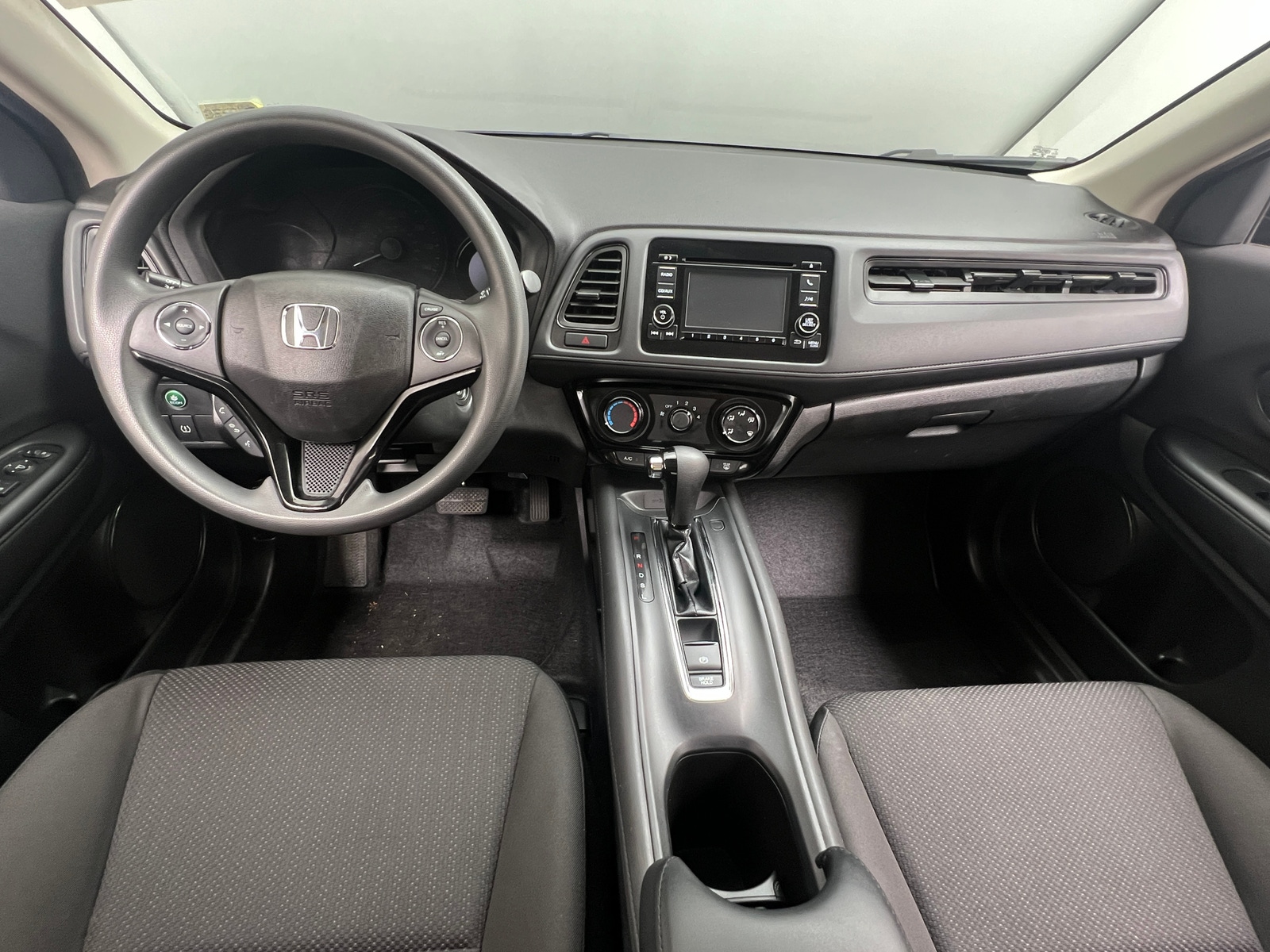 Thumbnail: 2016 Honda HR-V - 3