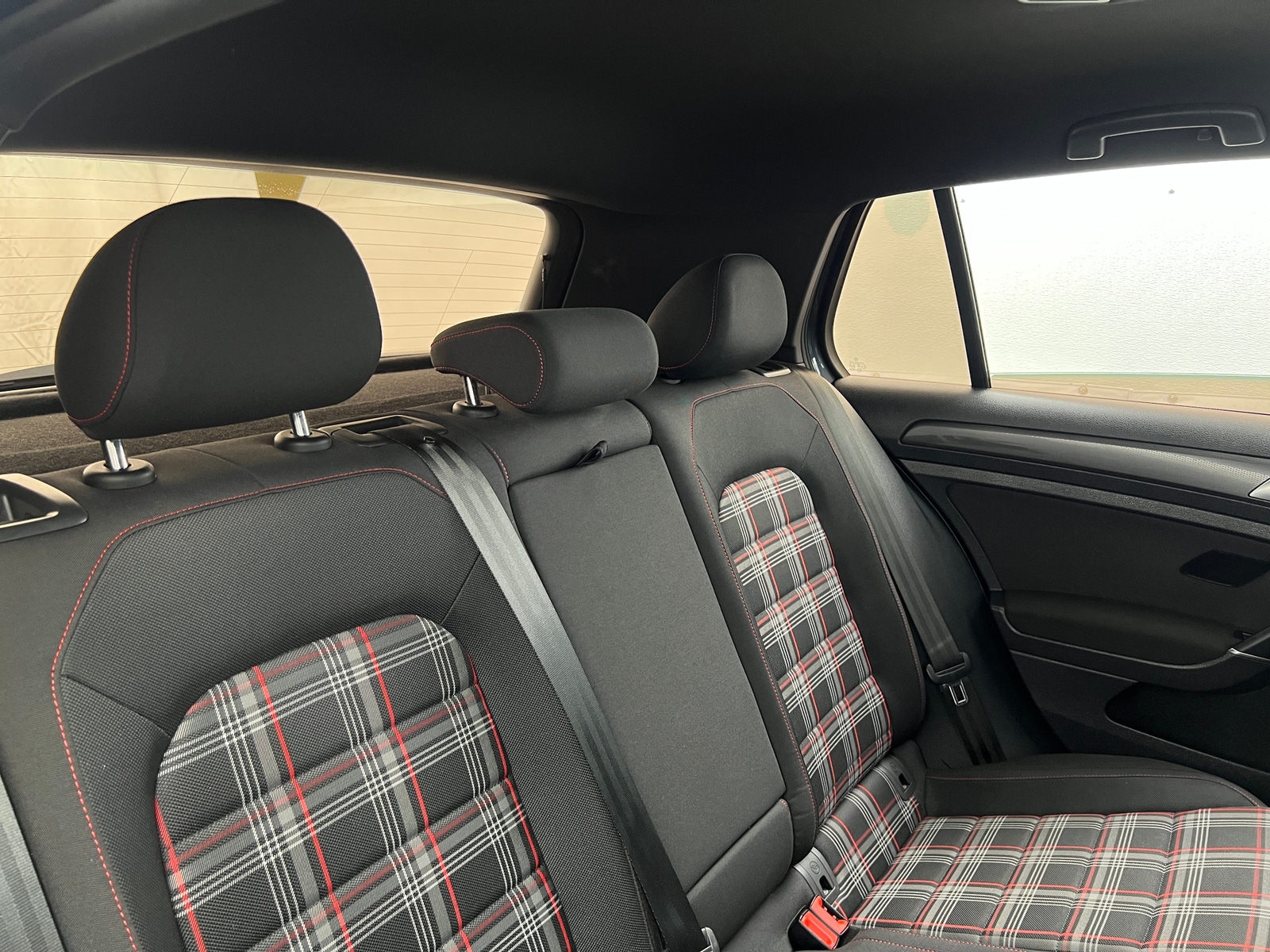 Thumbnail: 2020 Volkswagen Golf - 6