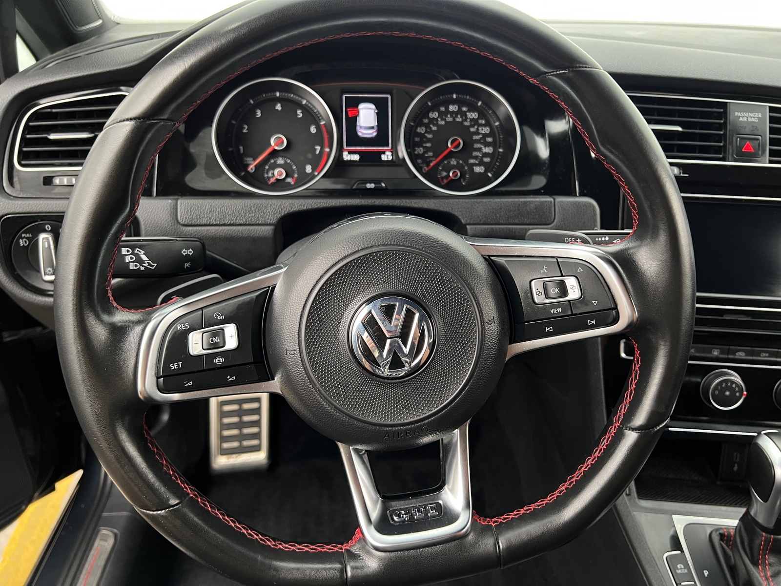 Thumbnail: 2020 Volkswagen Golf - 5