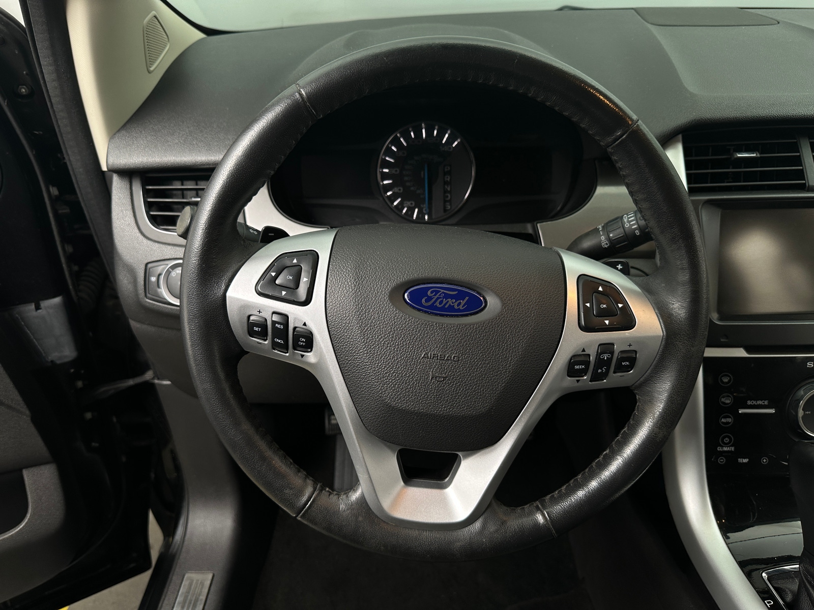 Thumbnail: 2013 Ford Edge - 5