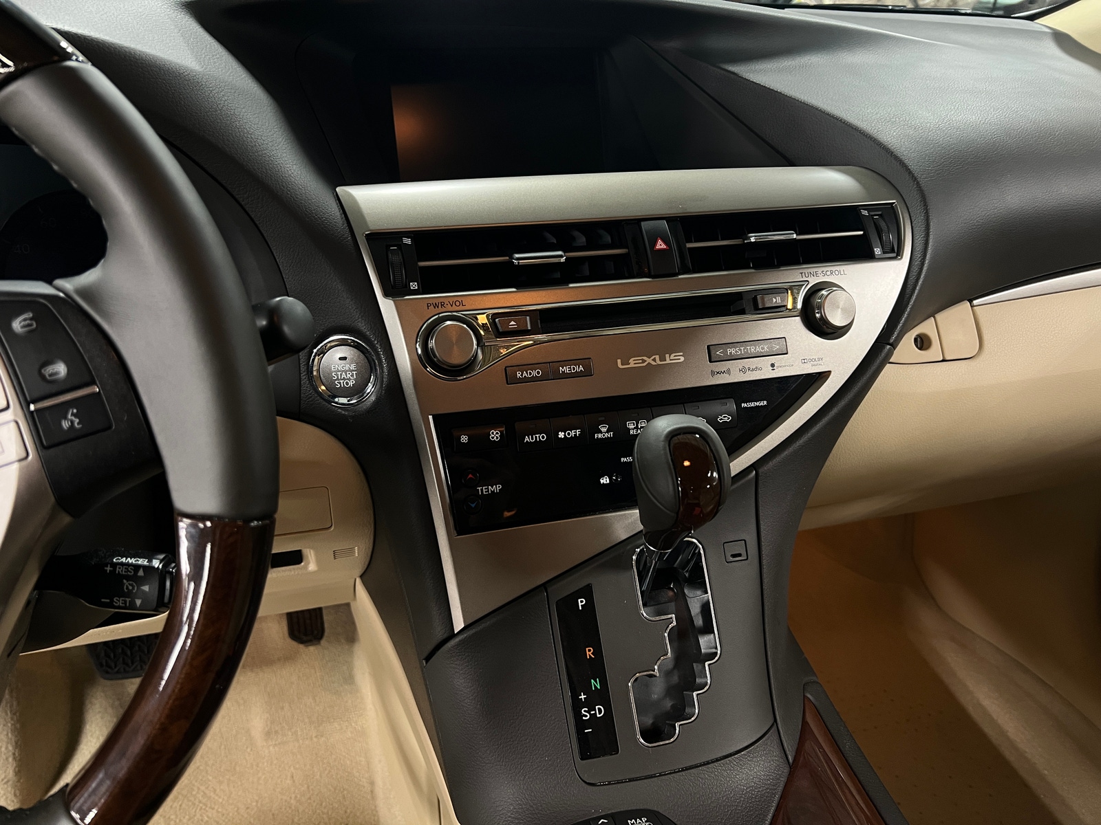Thumbnail: 2015 Lexus RX - 3