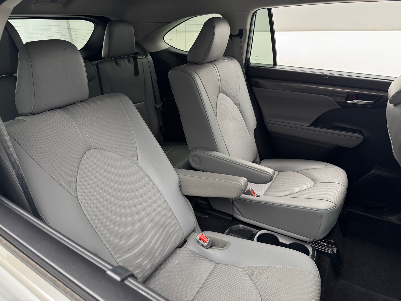 Thumbnail: 2021 Toyota Highlander - 5