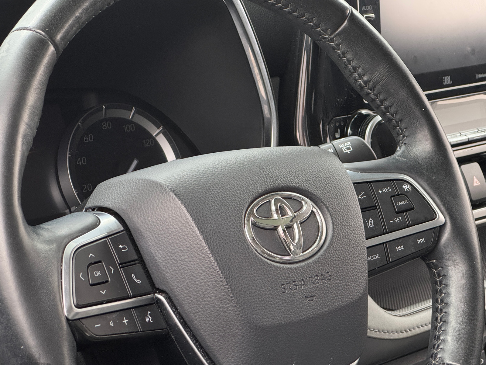Thumbnail: 2021 Toyota Highlander - 4