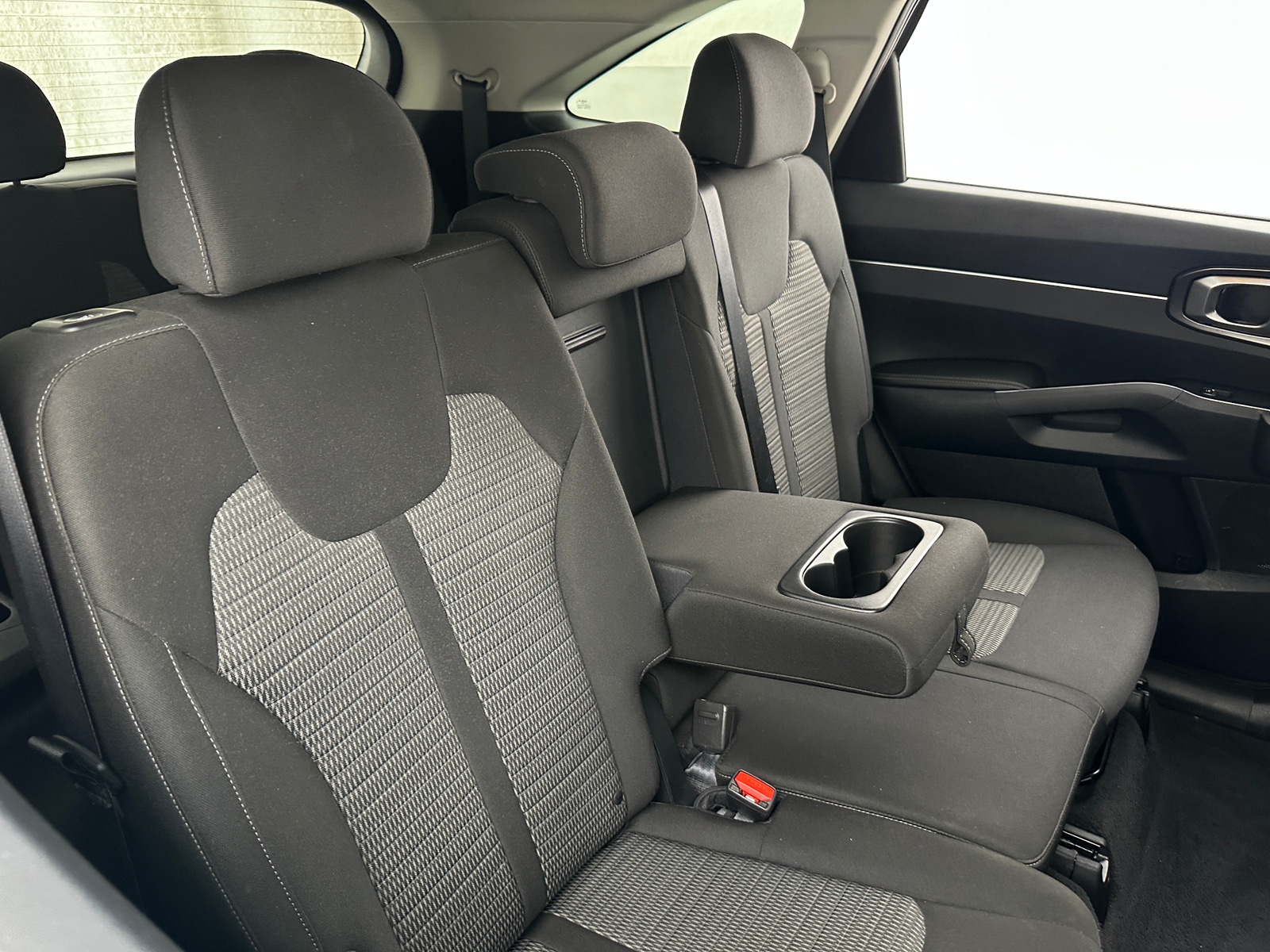 Thumbnail: 2022 Kia Sorento - 6