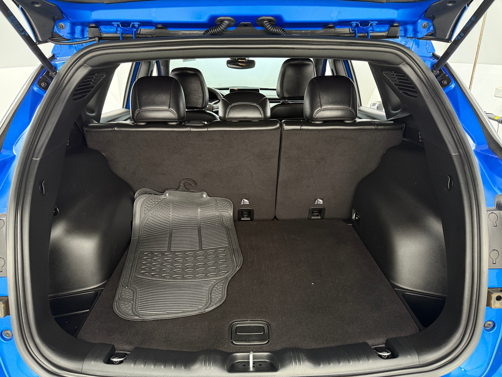 Thumbnail: 2023 Jeep Compass - 6