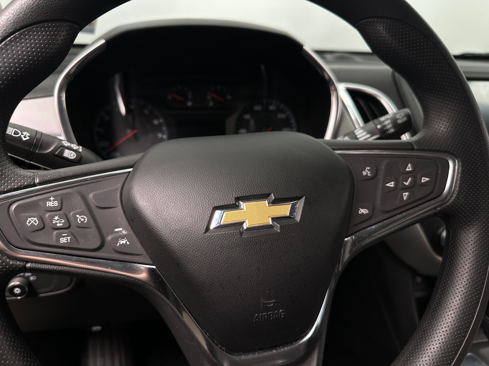 Thumbnail: 2021 Chevrolet Equinox - 5
