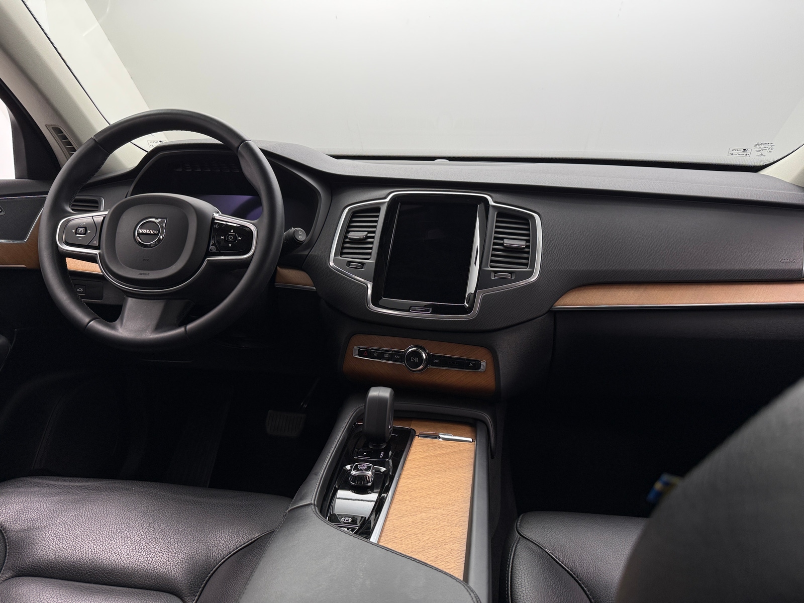 Thumbnail: 2023 Volvo XC90 - 2