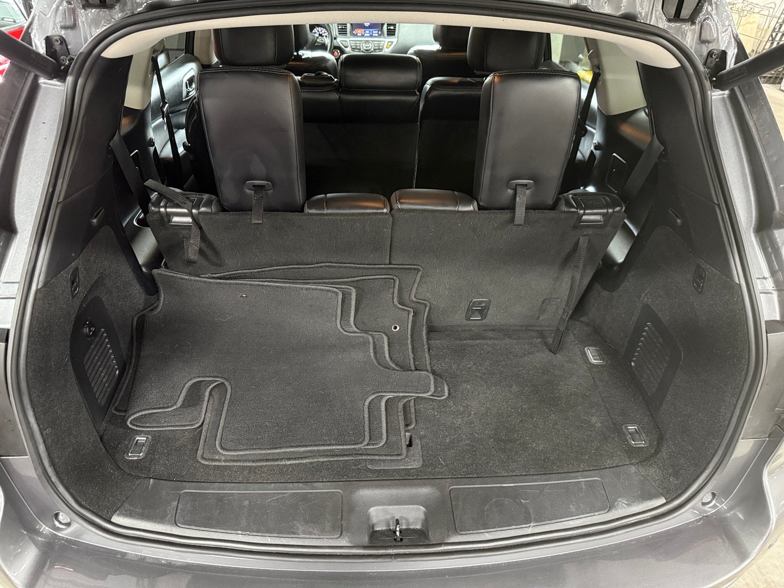 Thumbnail: 2019 Nissan Pathfinder - 6