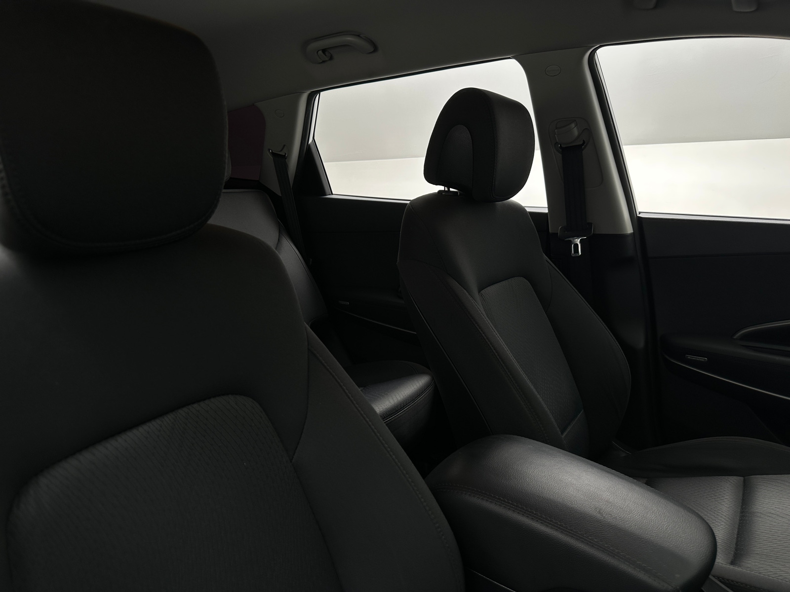 Thumbnail: 2017 Hyundai Santa Fe - 2