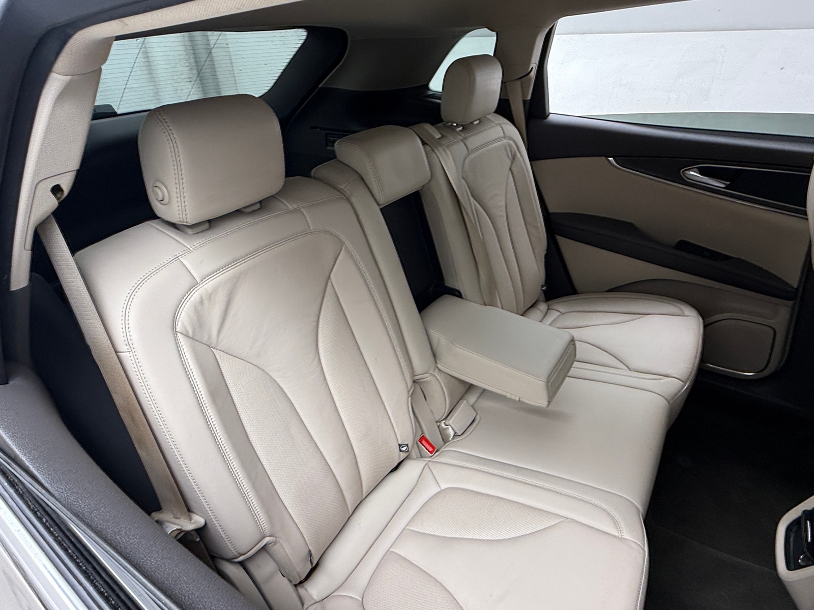 Thumbnail: 2019 Lincoln Nautilus - 5