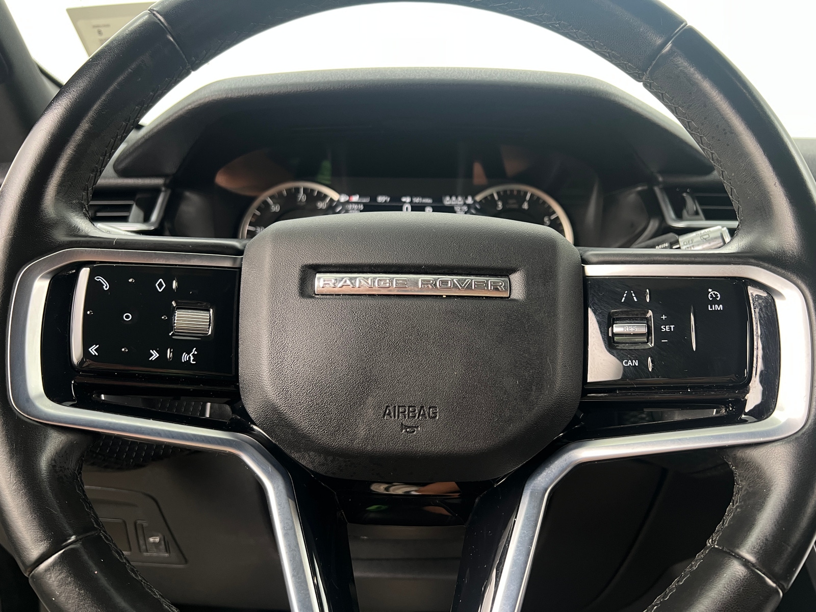 Thumbnail: 2022 Land Rover Range Rover Velar - 4
