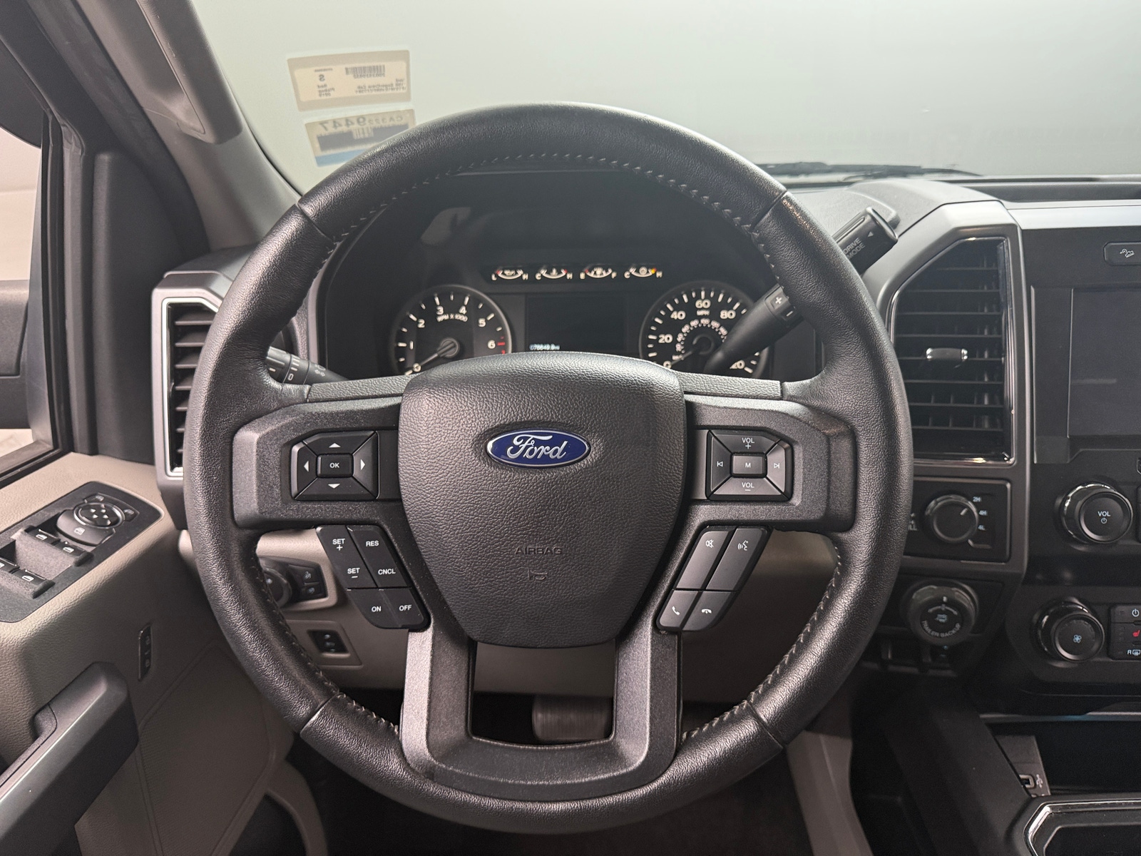Thumbnail: 2019 Ford Econoline - 5