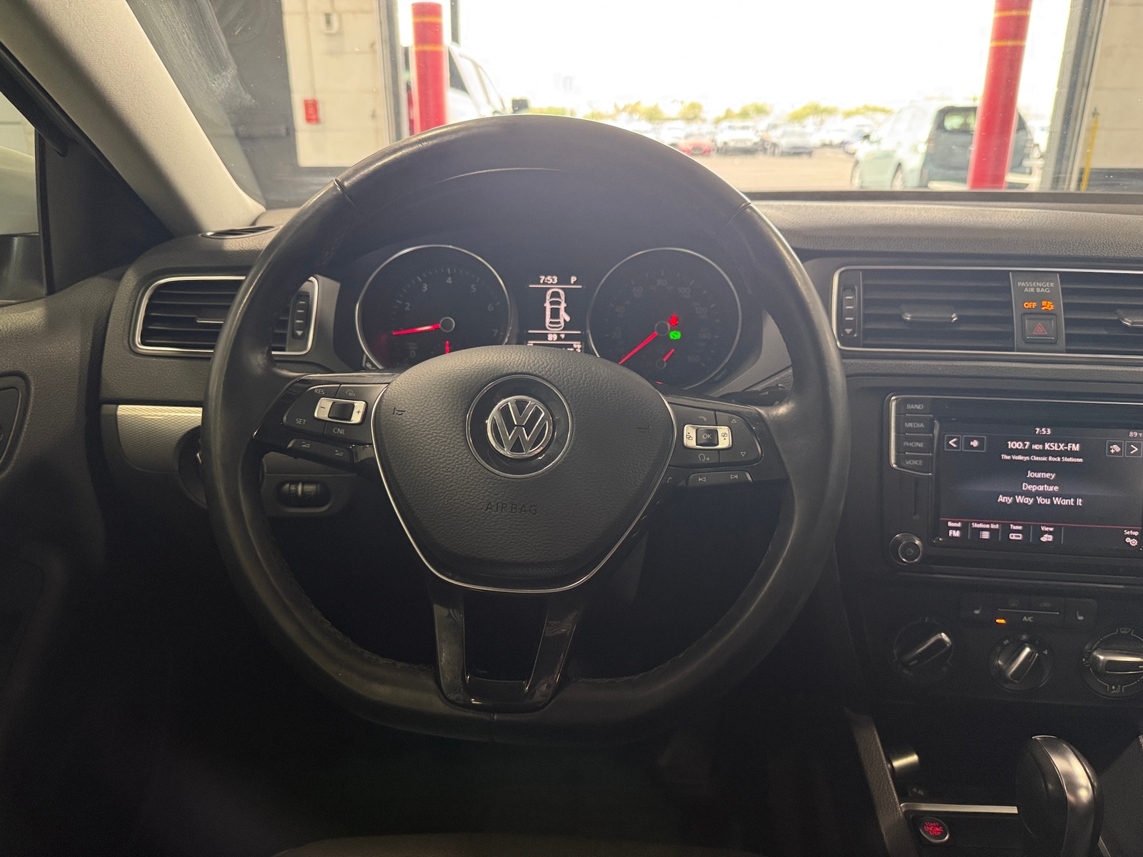 Thumbnail: 2017 Volkswagen Jetta - 4