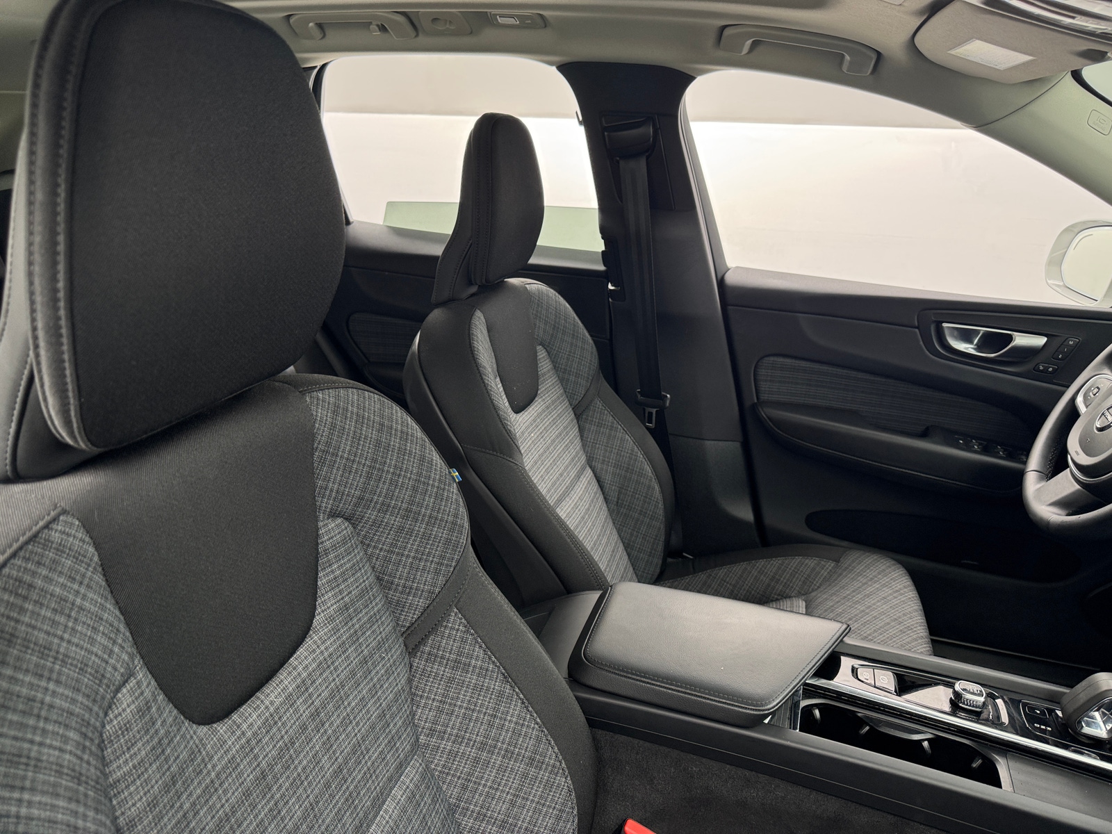 Thumbnail: 2022 Volvo XC60 - 2