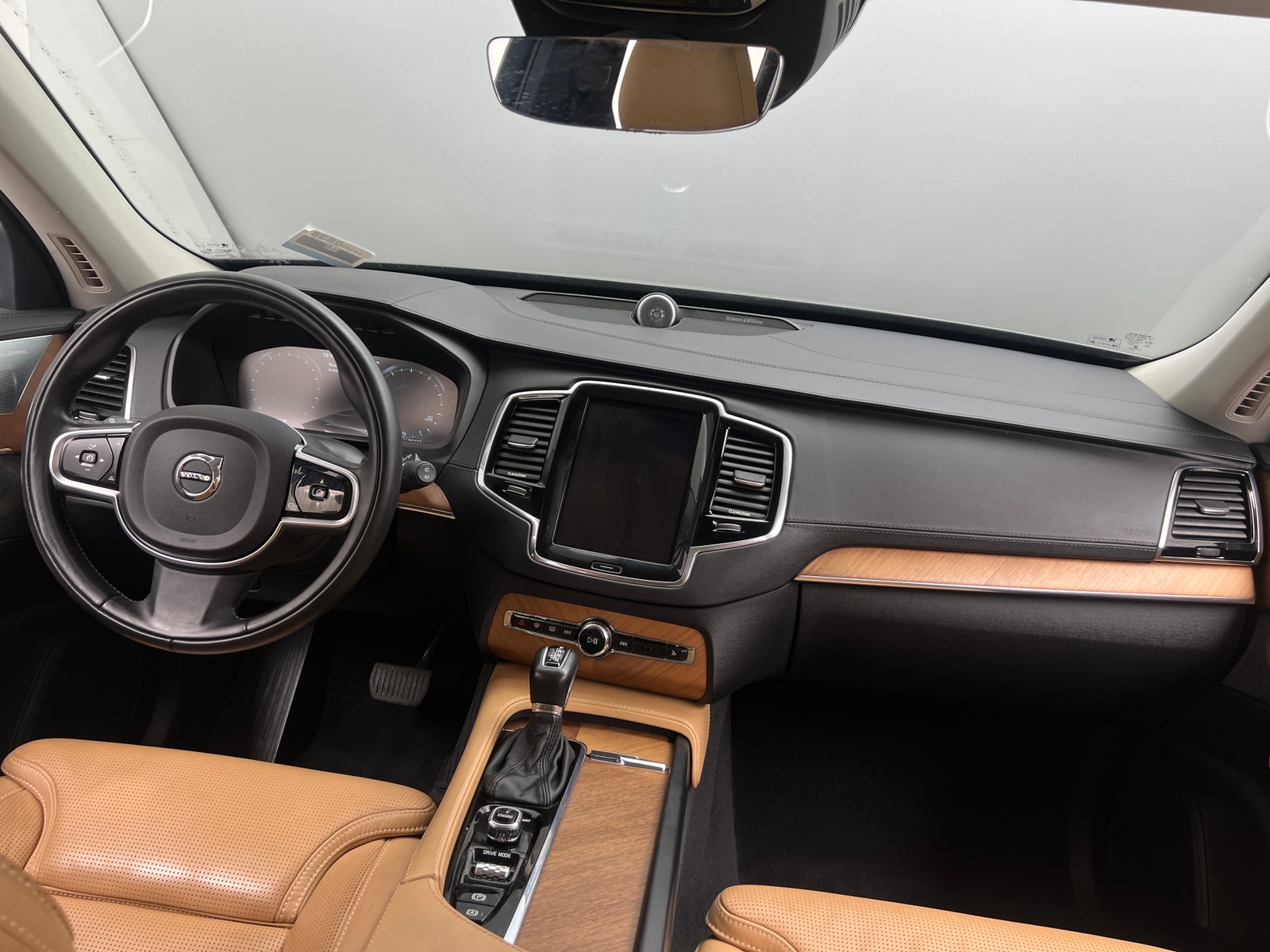 Thumbnail: 2016 Volvo XC90 - 2