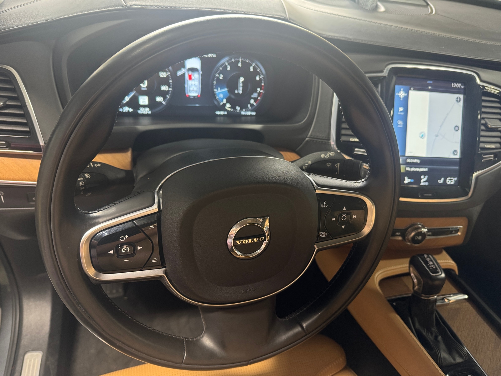 Thumbnail: 2016 Volvo XC90 - 4