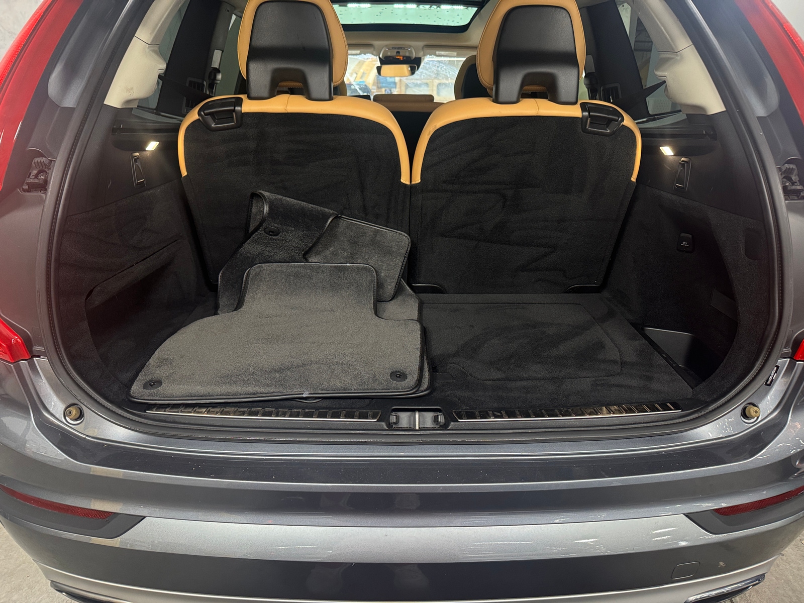 Thumbnail: 2016 Volvo XC90 - 6