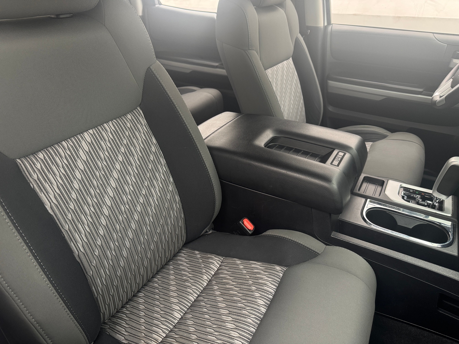 Thumbnail: 2020 Toyota Tundra - 2
