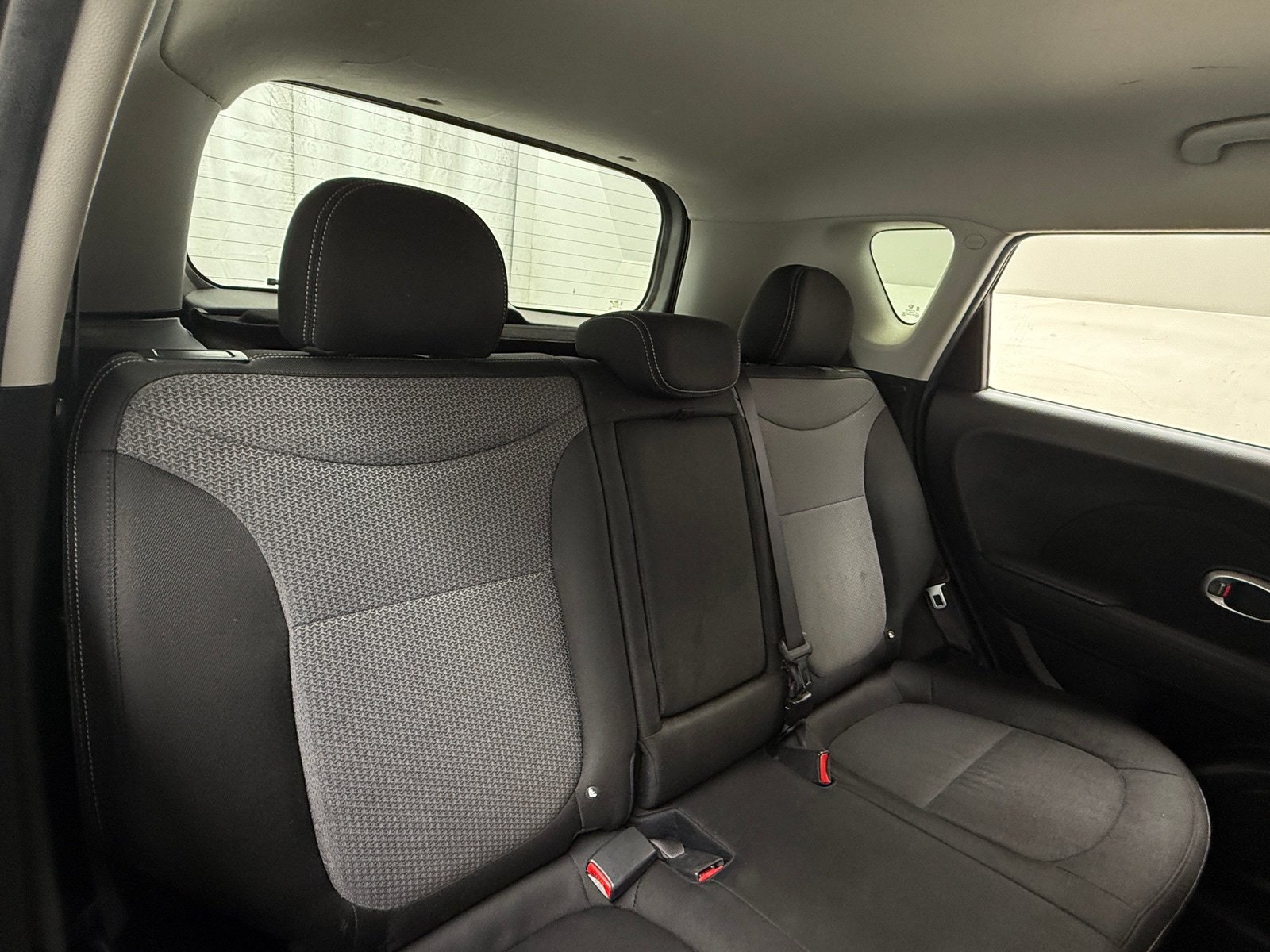 Thumbnail: 2017 Kia Soul - 6