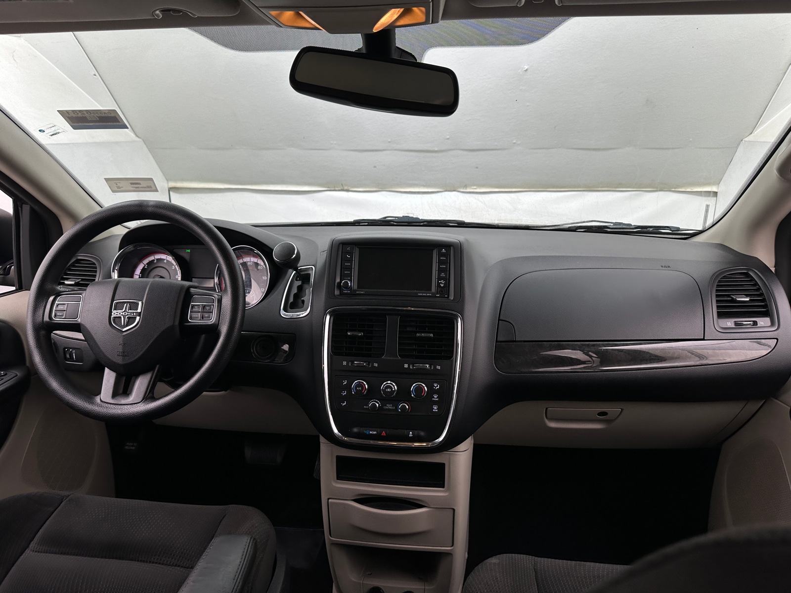 Thumbnail: 2020 Dodge Grand Caravan - 3