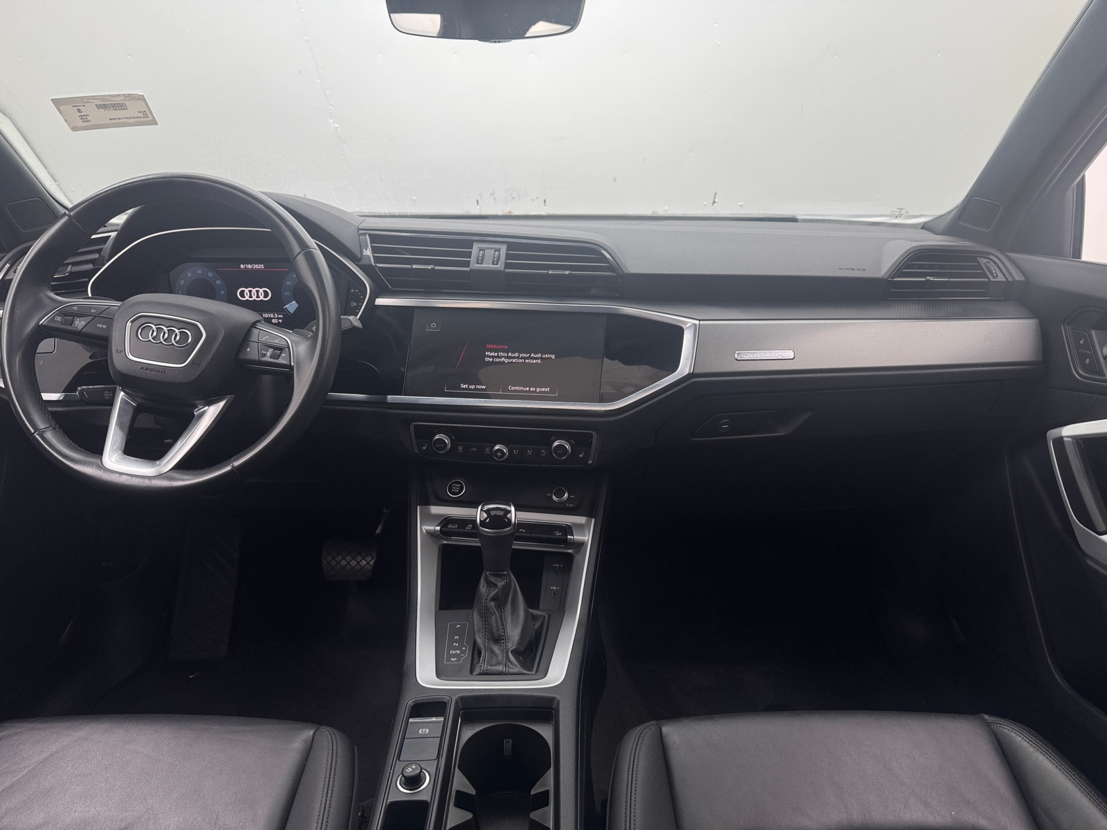 Thumbnail: 2023 Audi Q3 - 2