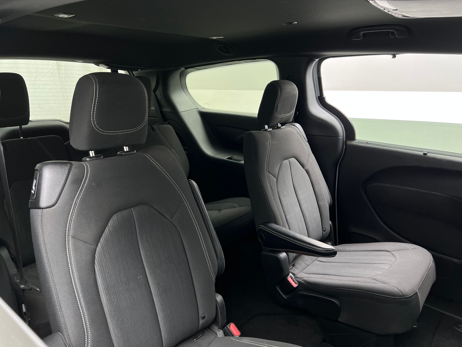 Thumbnail: 2019 Chrysler Pacifica - 6