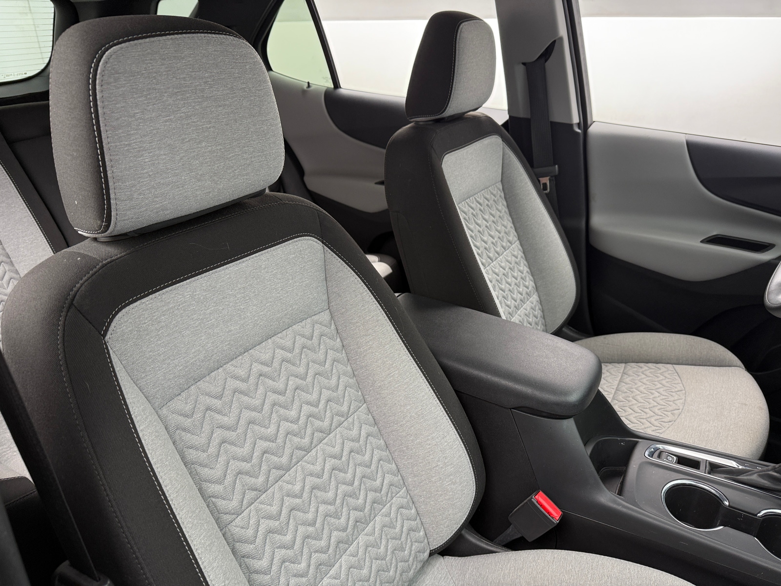 Thumbnail: 2023 Chevrolet Equinox - 2