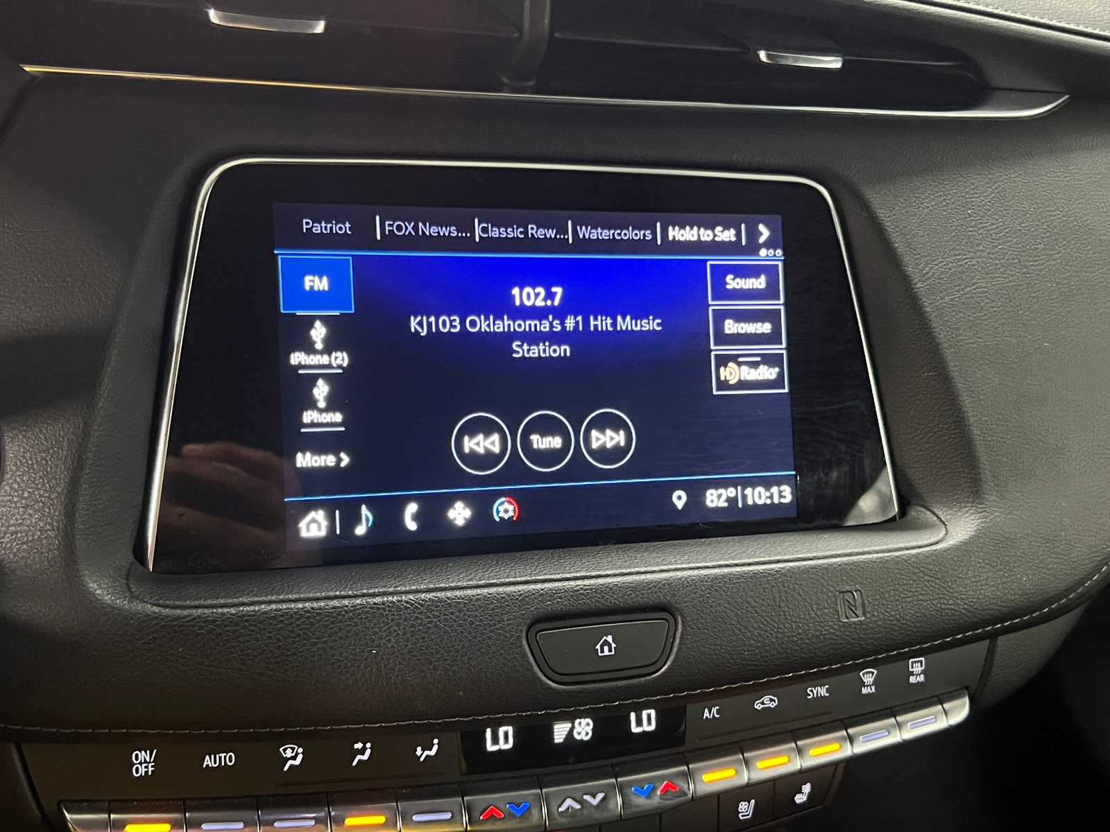 Thumbnail: 2019 Cadillac XT4 - 3